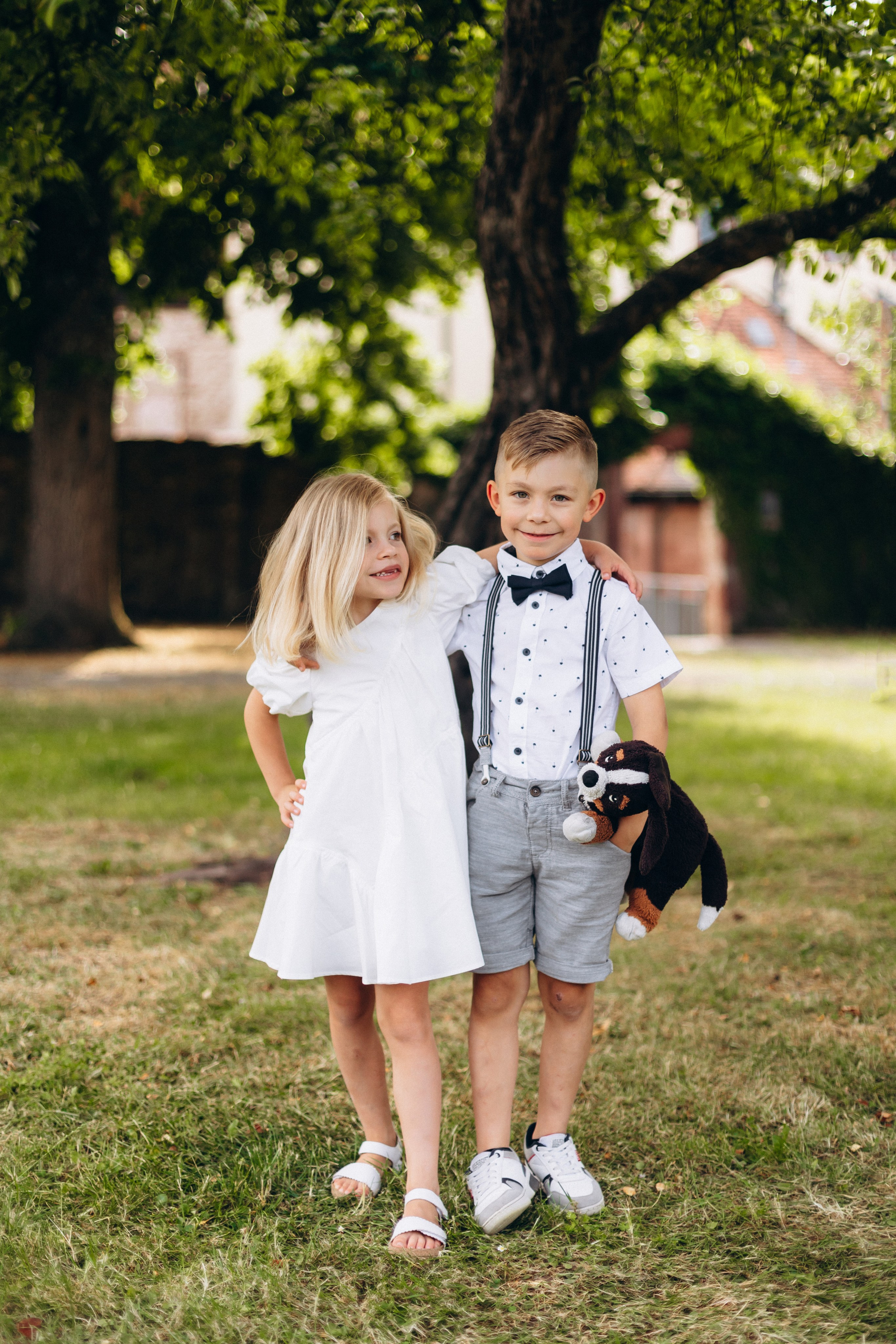 Pretty Family. Wedding and Family Photograph