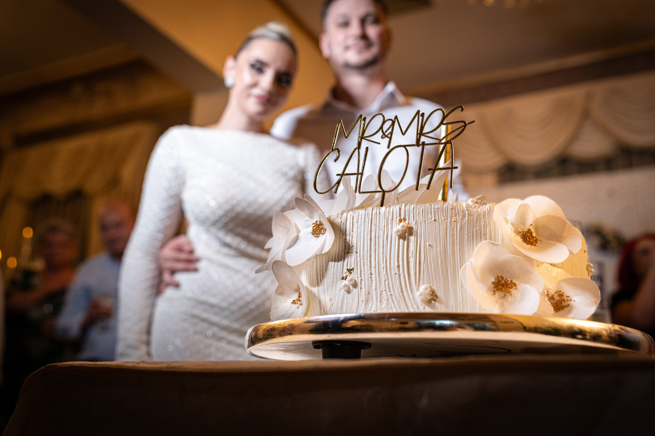 Cununia civilă a lui Tudor și Mădălina – eleganță, emoție și lumină. Event, portrait, and lifestyle photographer