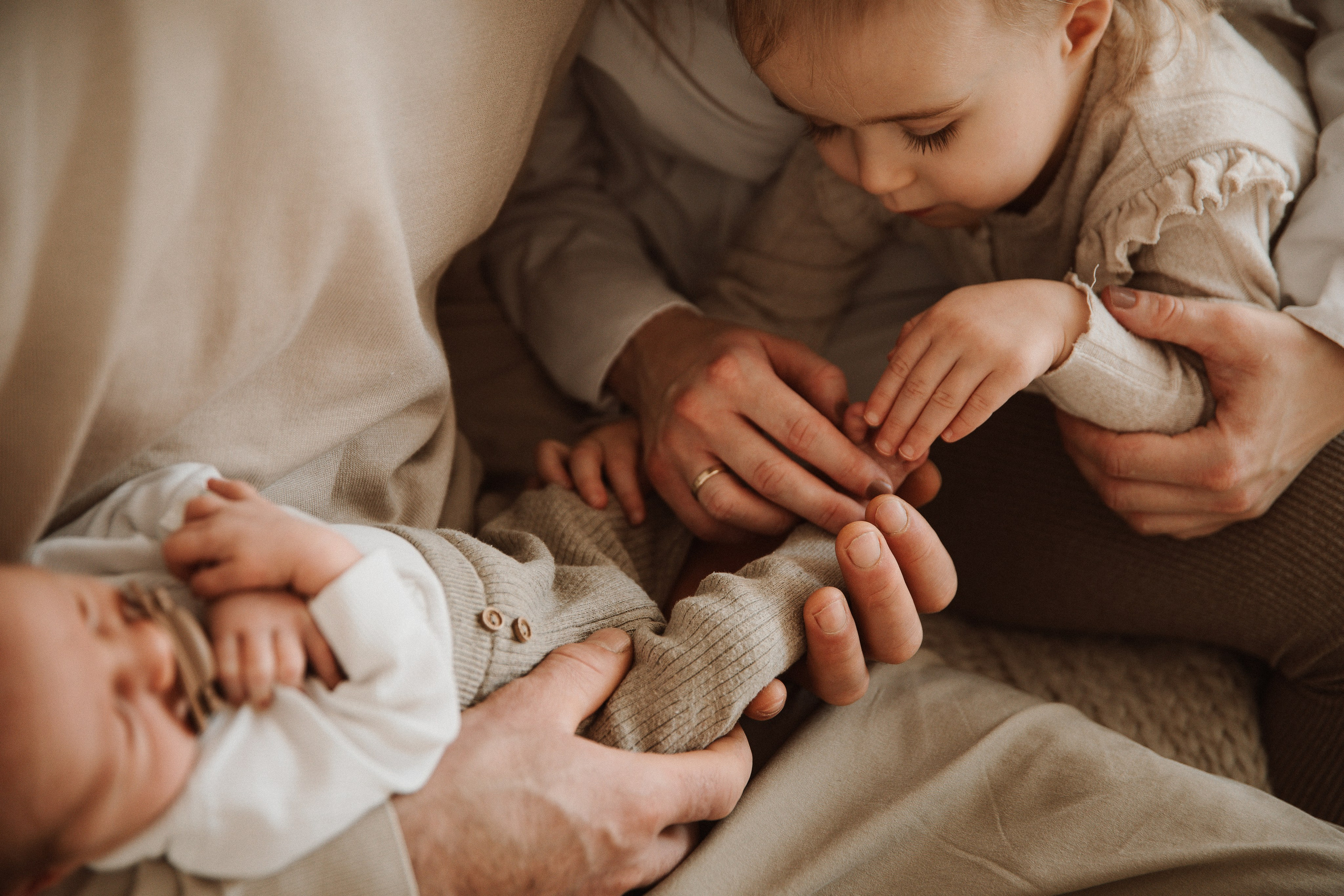 Pełna emocji fotografia sesja rodzinna i love story par zakochanych lifestyle | Natalia Malinowska Fotografia | Augustów Warszawa. Natalia Malinowska Fotografia | Fotograf ślubny i rodzinny Augustów Warszawa