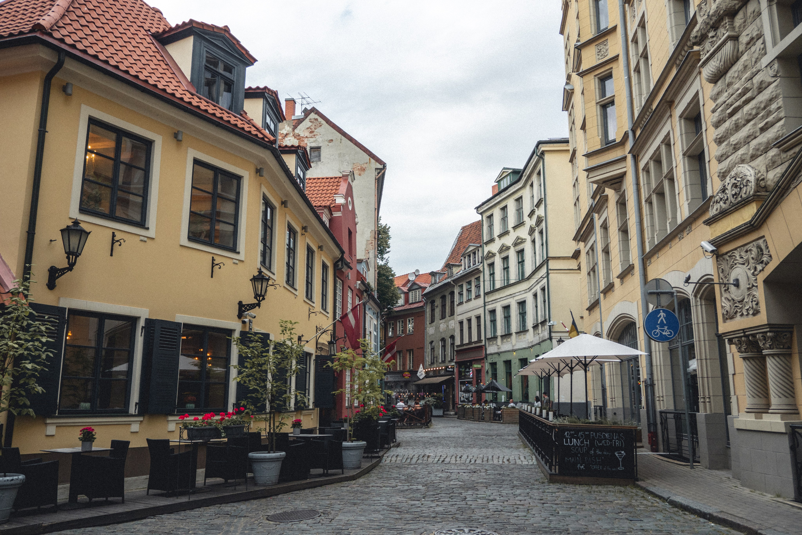 Voyage à Riga. Photographe sur Cote d’Azur. Portraits de familles, couples, enfants, événements