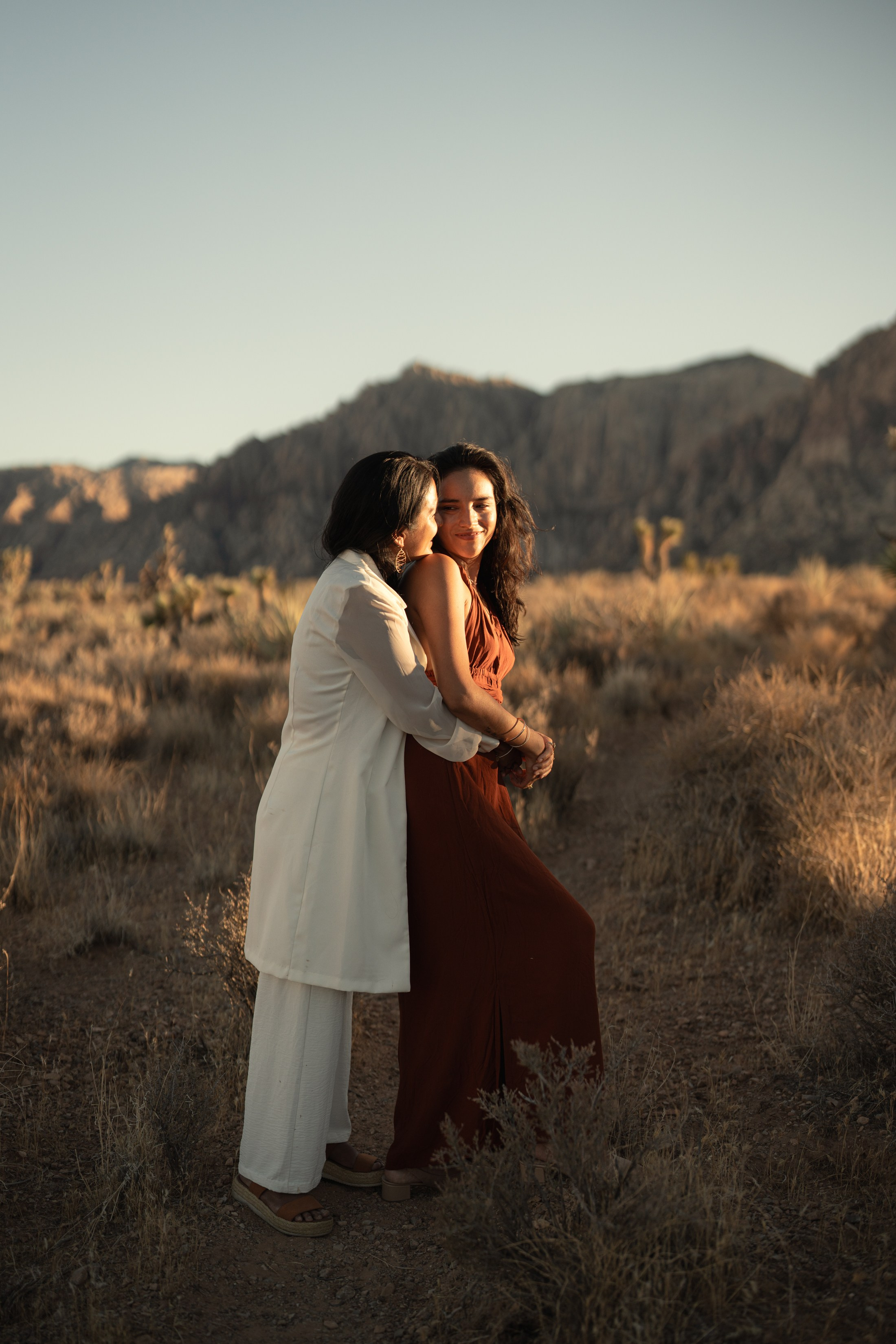 Liz&Fatima. Wedding & elopement photographer Viktoriya Kravtsov. Las Vegas