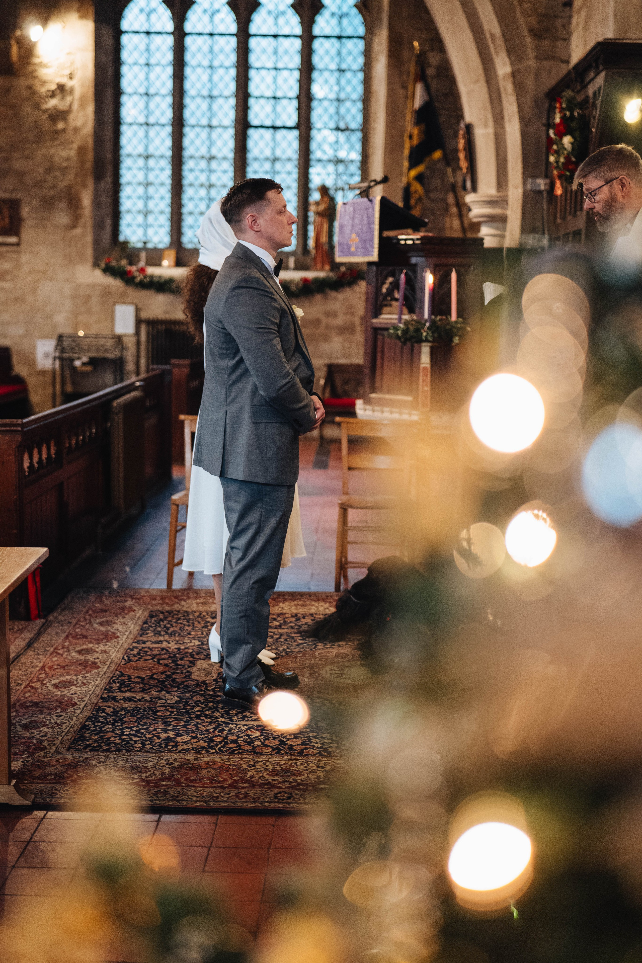 photoshoot of ukrainian wedding ceremony in the church