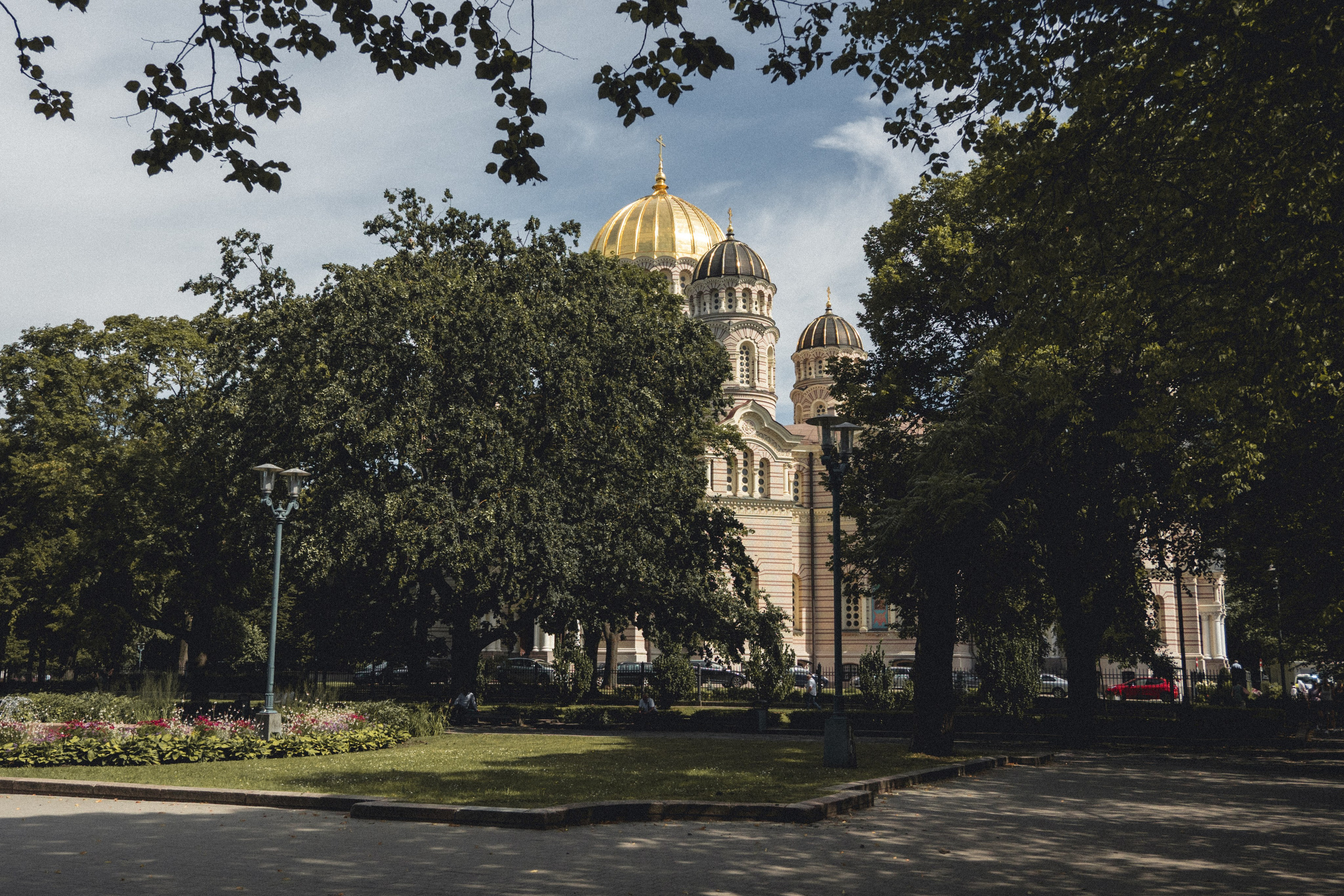 Voyage à Riga. Photographe sur Cote d’Azur. Portraits de familles, couples, enfants, événements