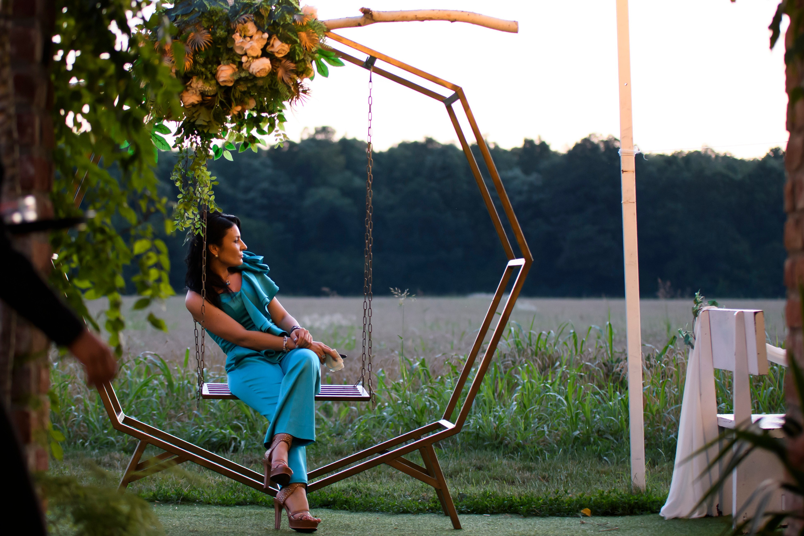 Fotografii Nunta + Botez Ciresul Salbatic. MDimaFotoStudio. Fotograf de nuntă, evenimente private și de familie