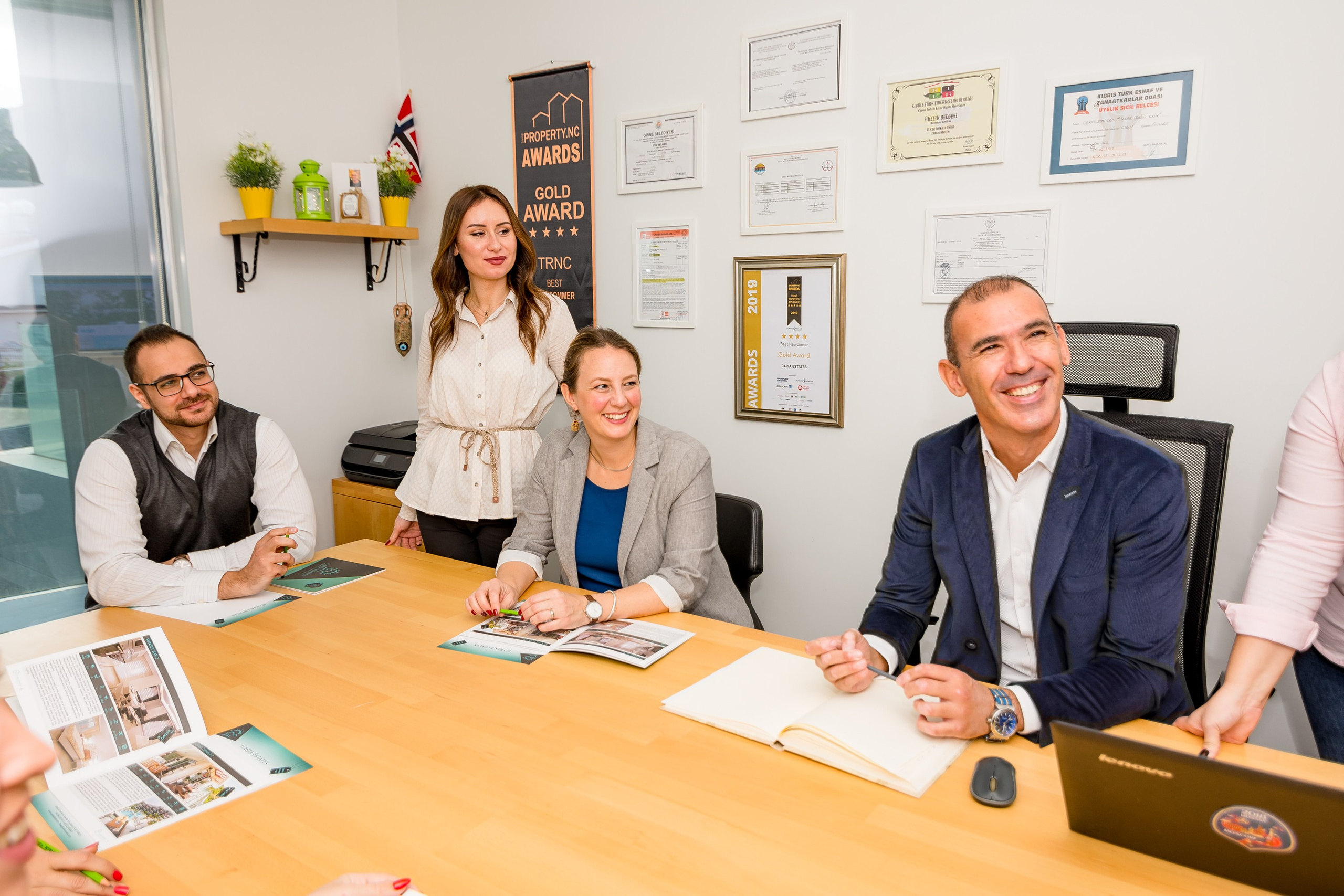 Corporate headshots. Портретный фотограф в Лос Анджелес | Аксиния Харитонова