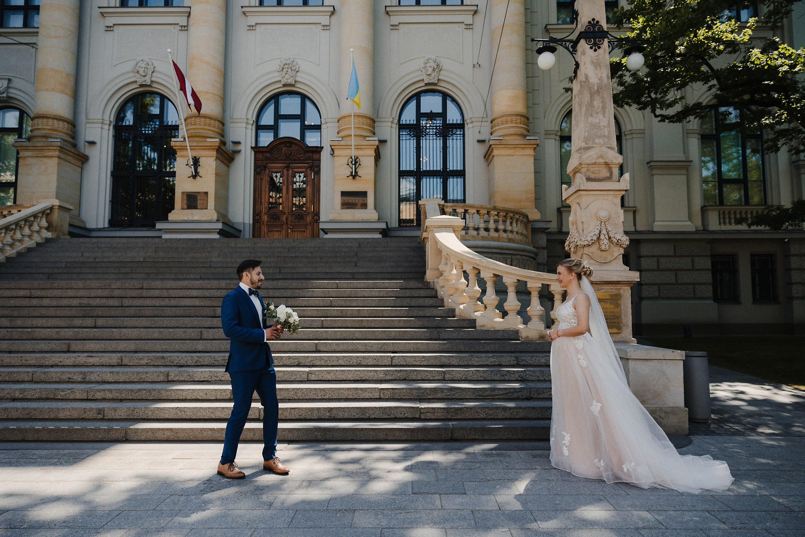Летний свадебный фоторепортаж в Риге и Alberta Muiza. Евгений Тимофеев | Свадебный и контент-фотограф и видеограф в Риге
