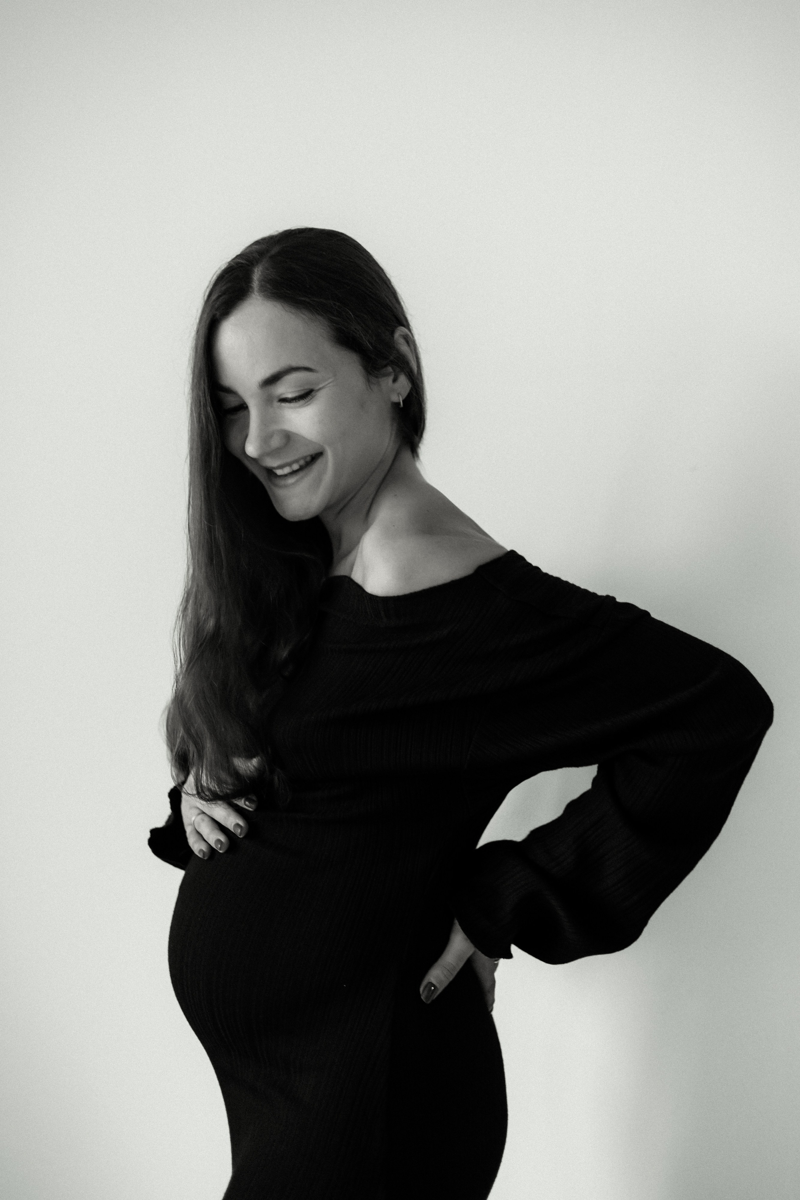 Pregnancy shooting at home. Elena Gorobets. Photographer in Zagreb