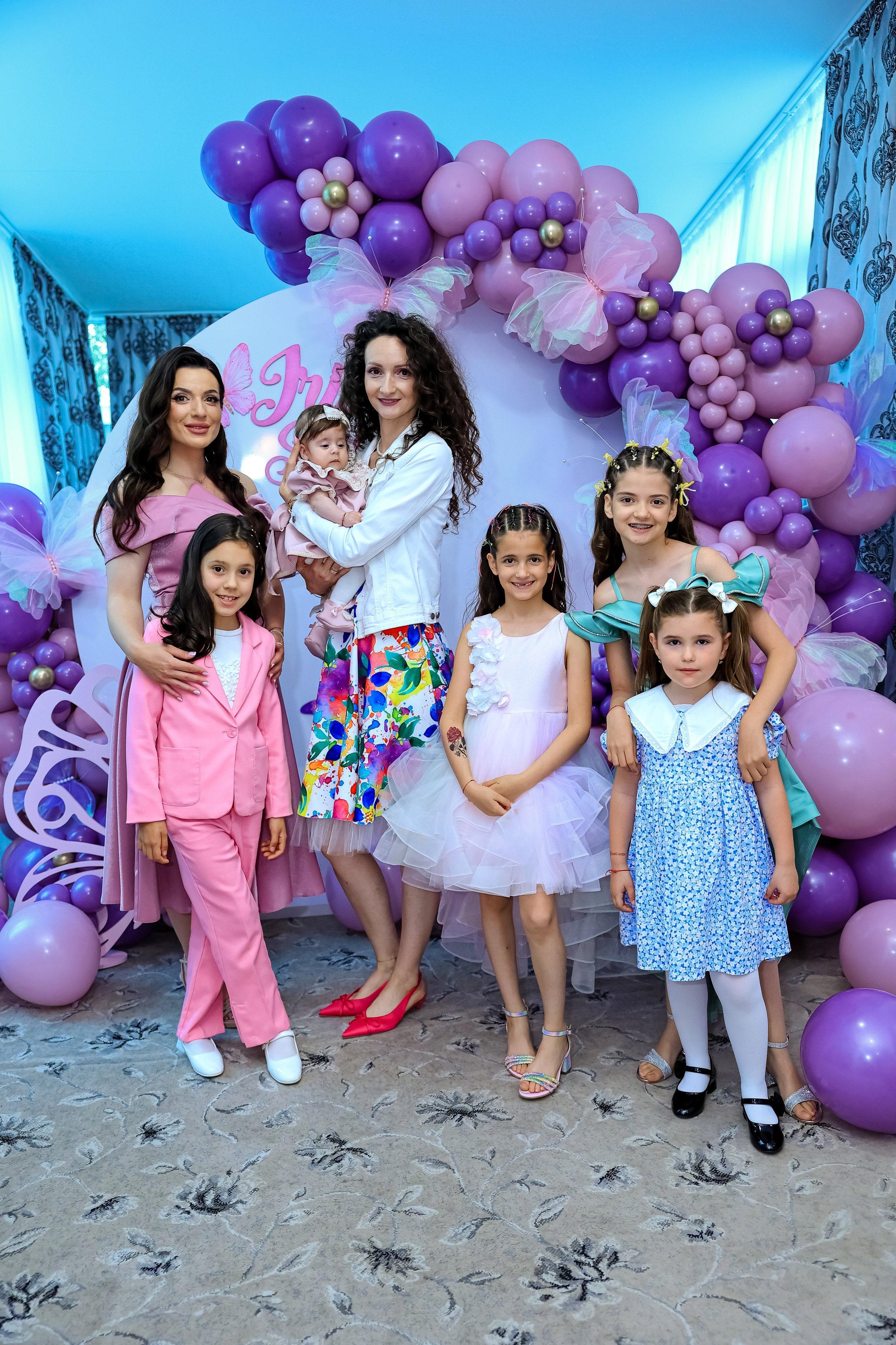 Iris Stefania. Moments By Gub