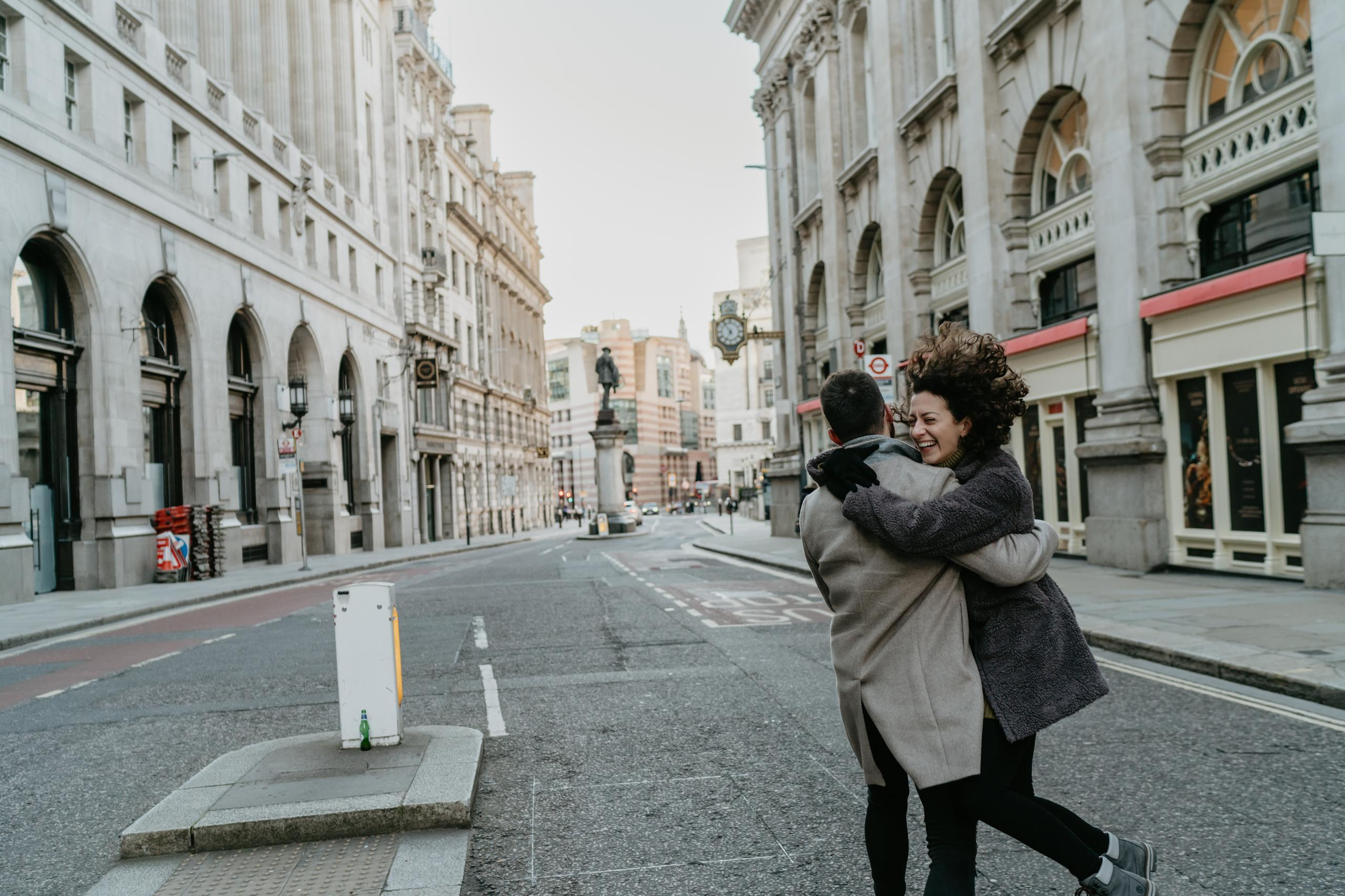 Warm Christmas engagement session in Central London. London portrait and family photographer
