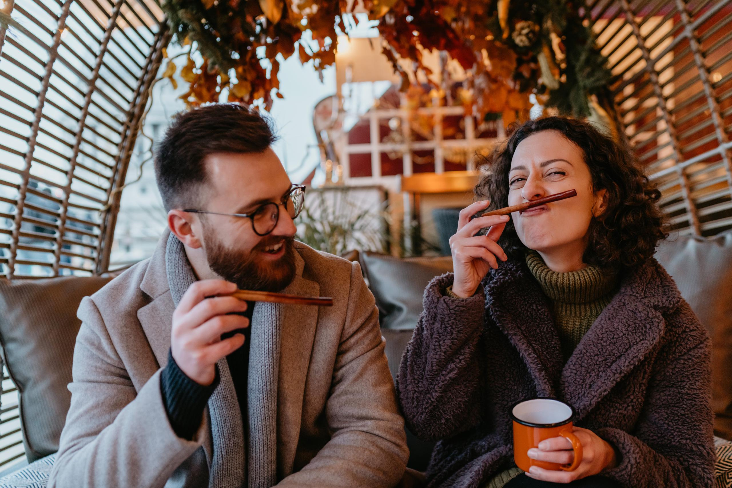 Warm Christmas engagement session in Central London. London portrait and family photographer