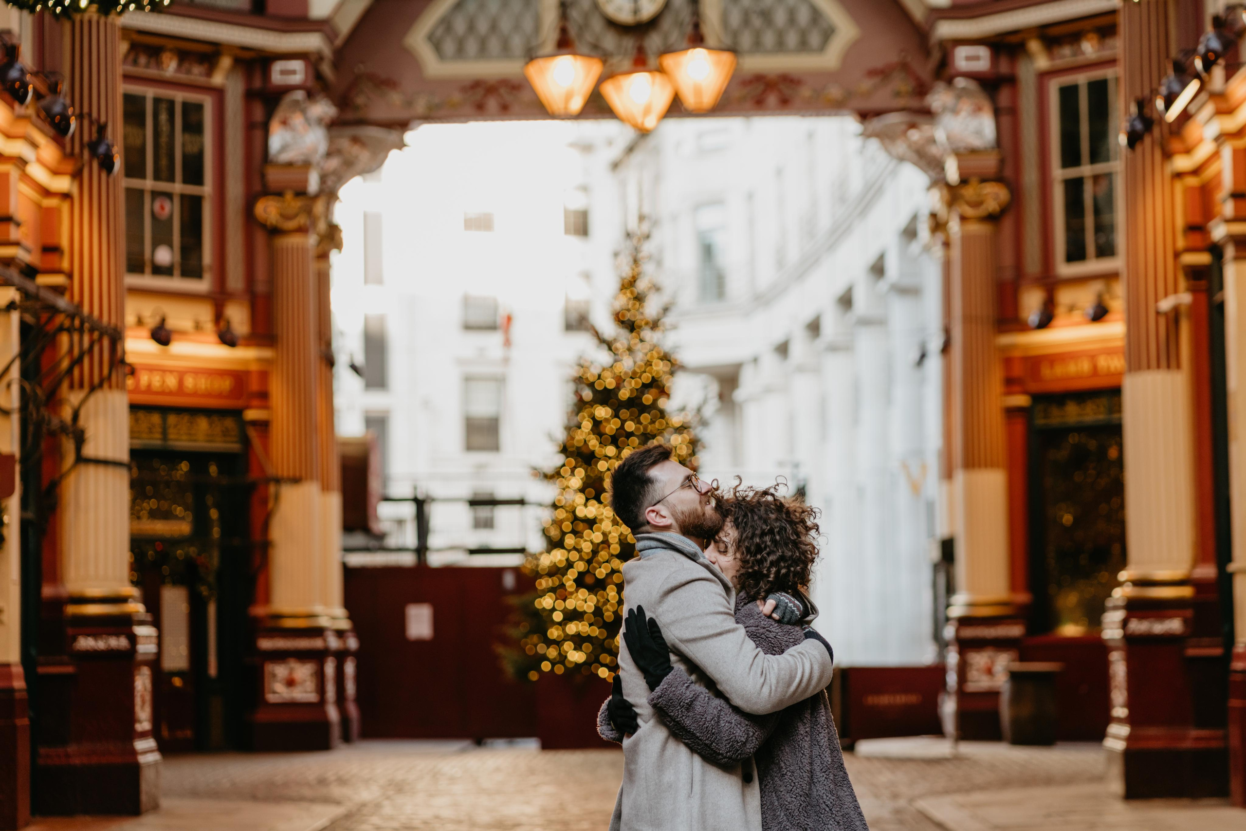 Warm Christmas engagement session in Central London