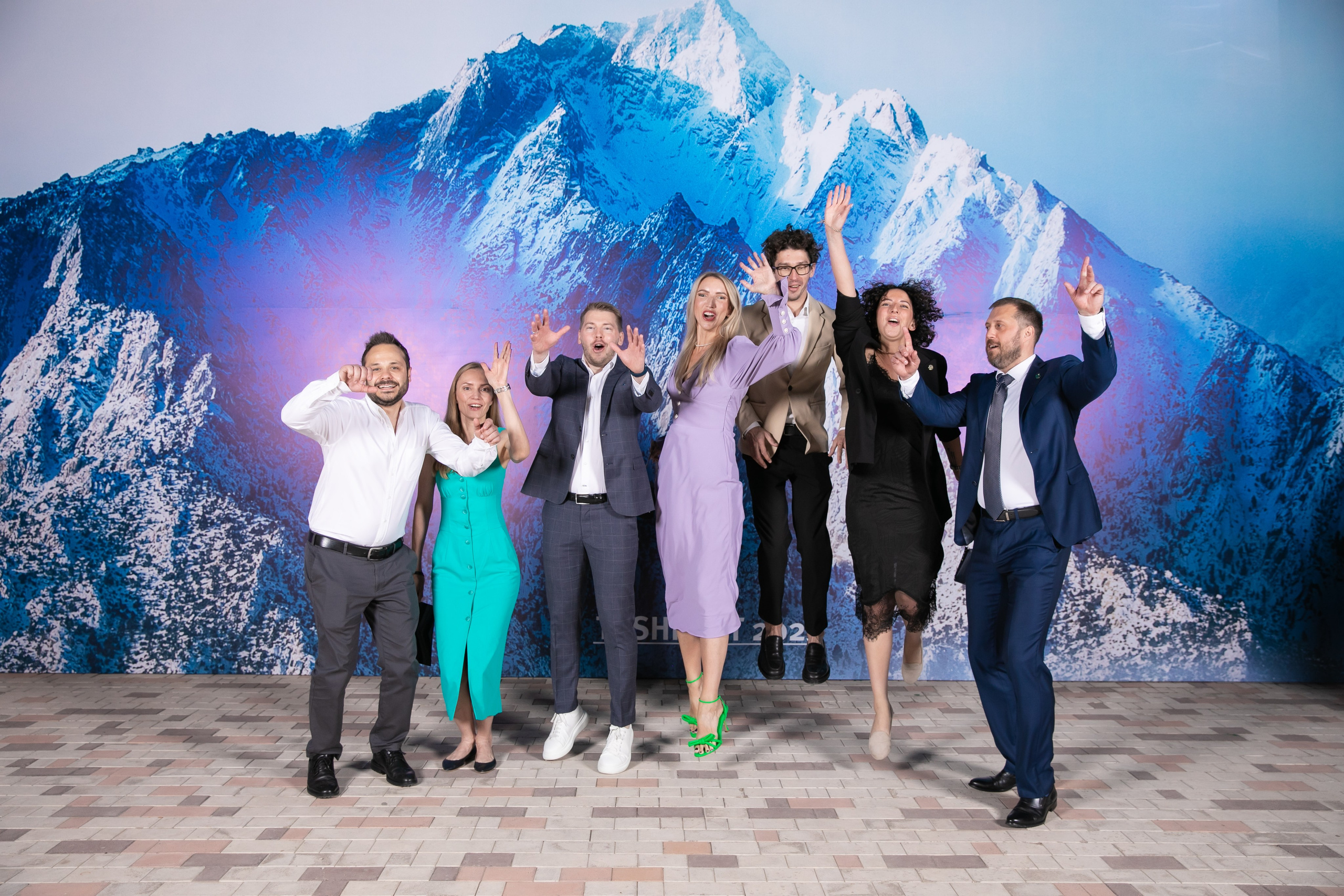 Olainfarm крупнейший производитель препаратов и фармацевтических субстанций в Прибалтике. Профессиональная Фото-Видео Студия Геннадия Нестеренко | Ташкент и Весь Узбекистан