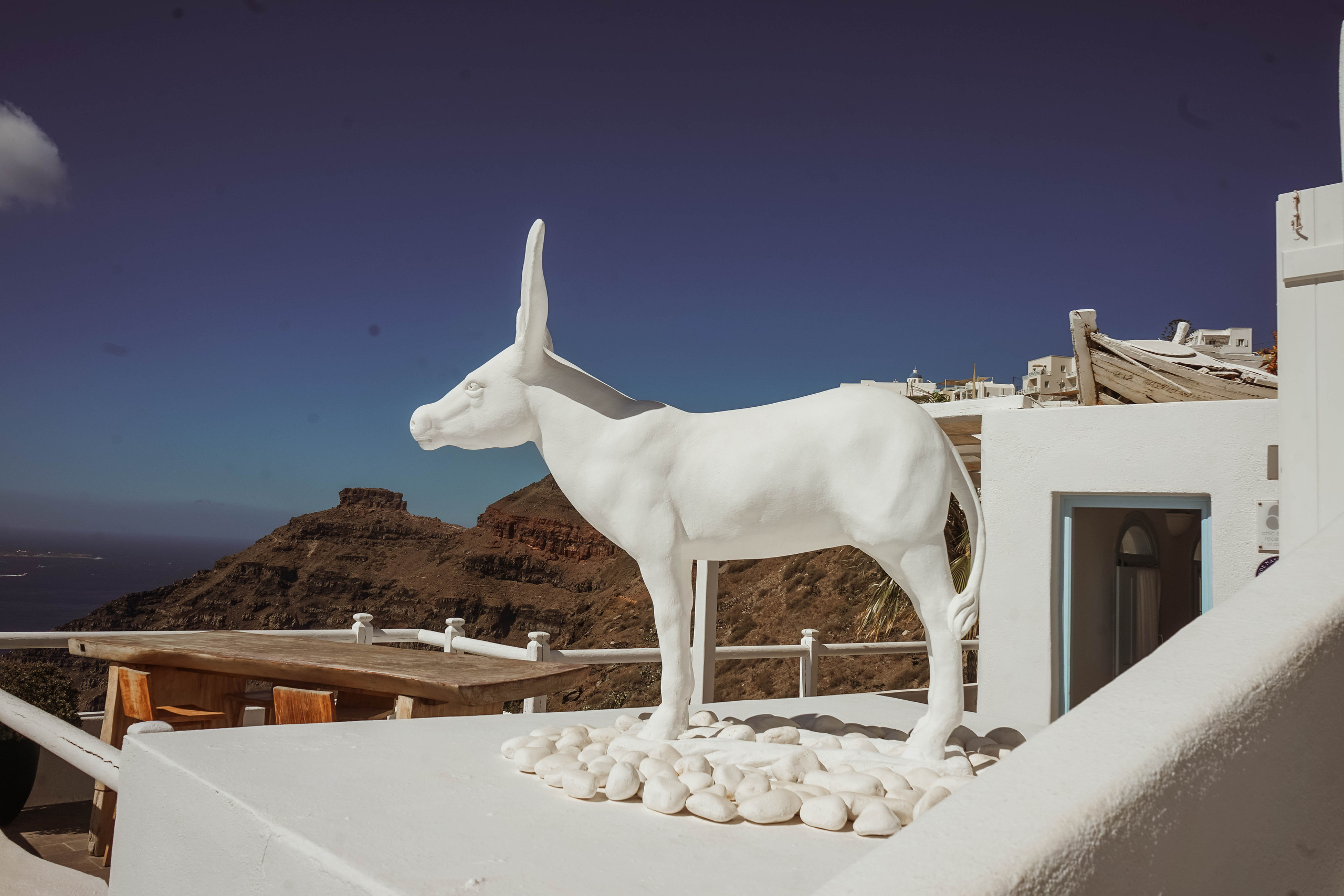 donkey symbol in santorini