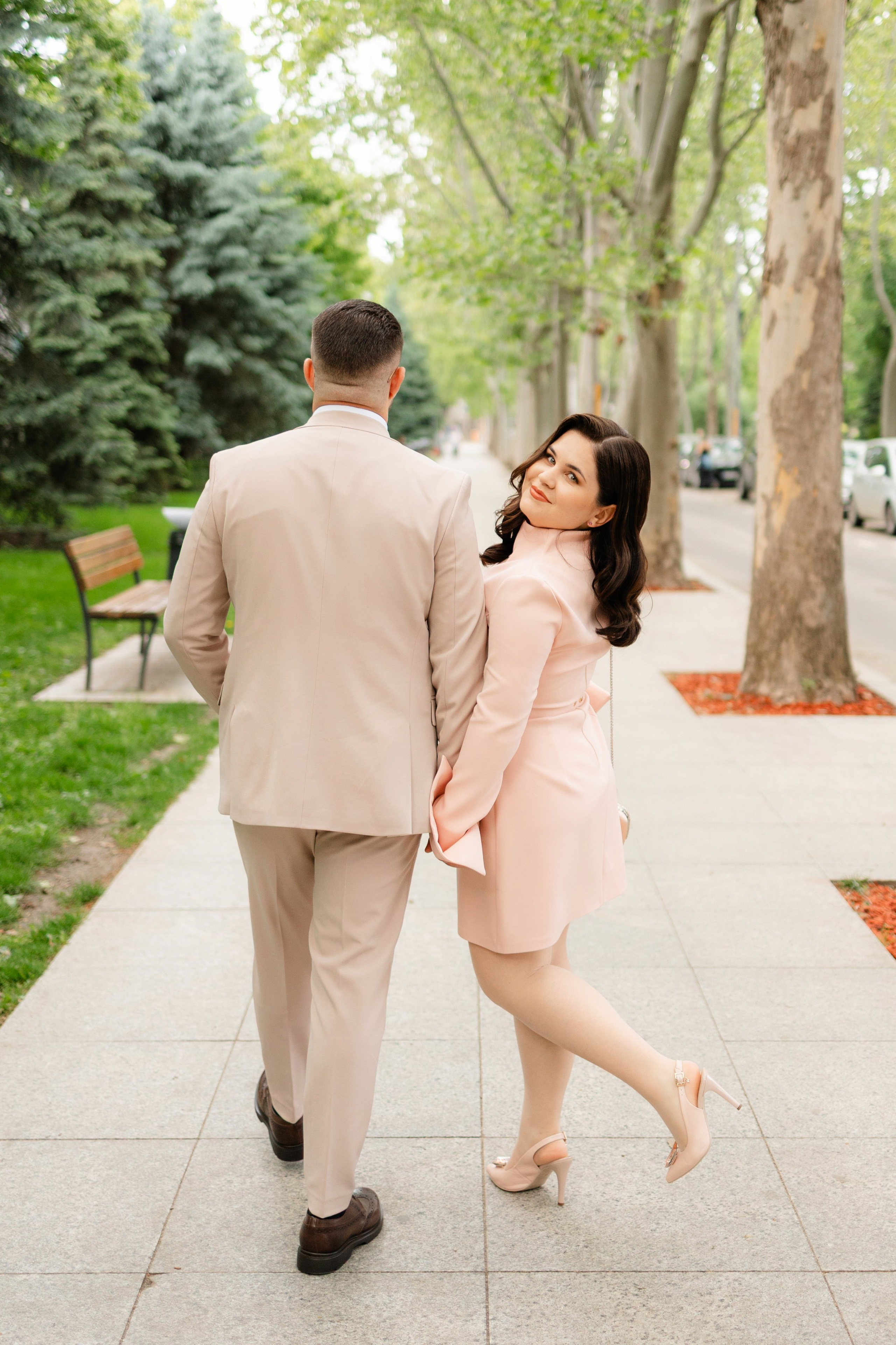 Olivia & Alex. Wedding Photographer, based in Iasi, Romania, but will travel all over the globe to make sure you look amazing in all your wedding photos