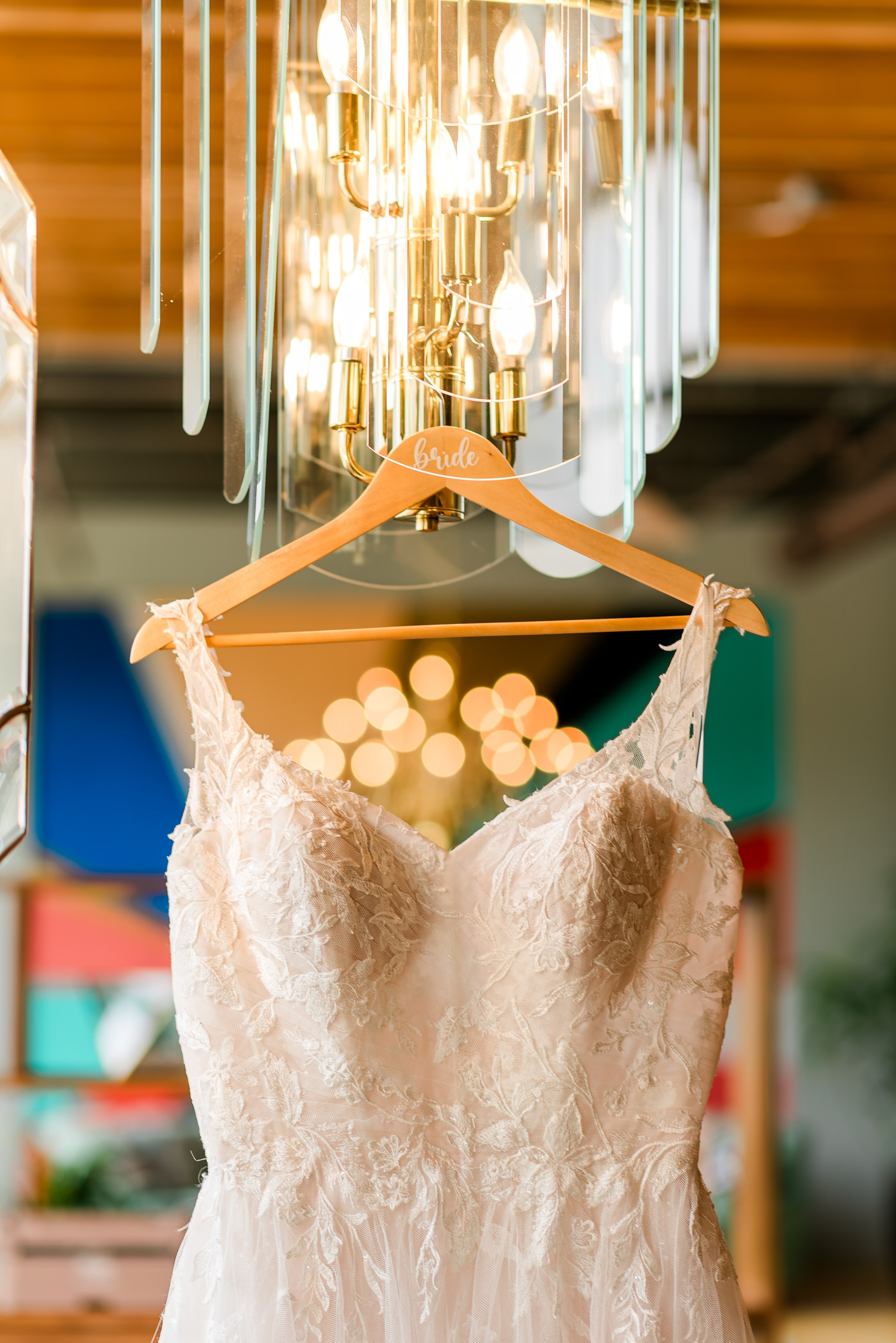 Bold & Eclectic Wedding at The Cheney Place | Grand Rapids Wedding Photographer. Alexandria Danielle Photography | Fort Wayne & Indianapolis Wedding Photographer