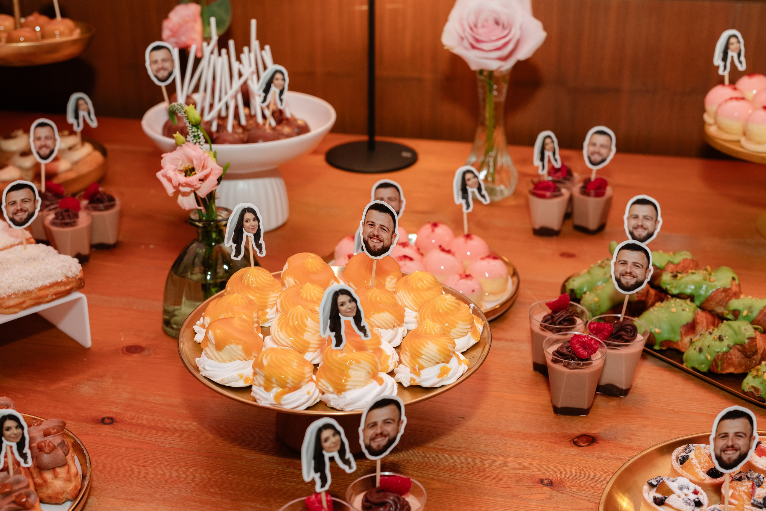 Flori & Cosmin. Main