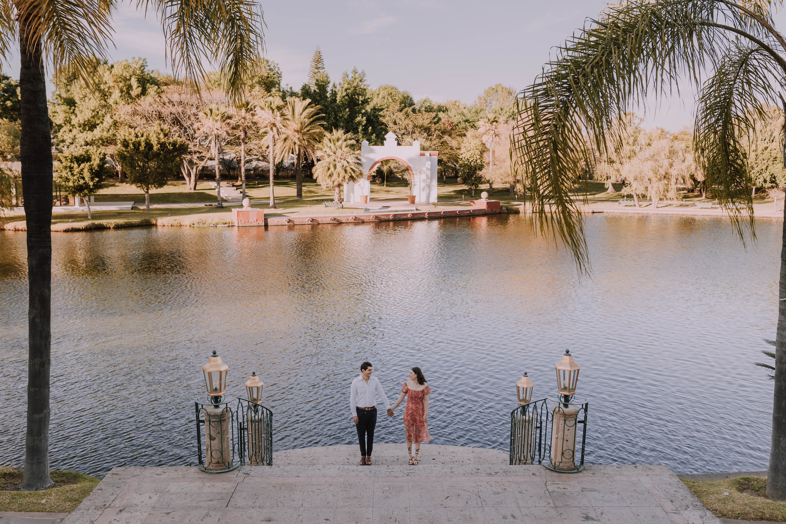 SAVE THE DATE / ENGAGEMENT. Wedding Photographer and Filmmaker in Guadalajara Mexico Abraham Linares