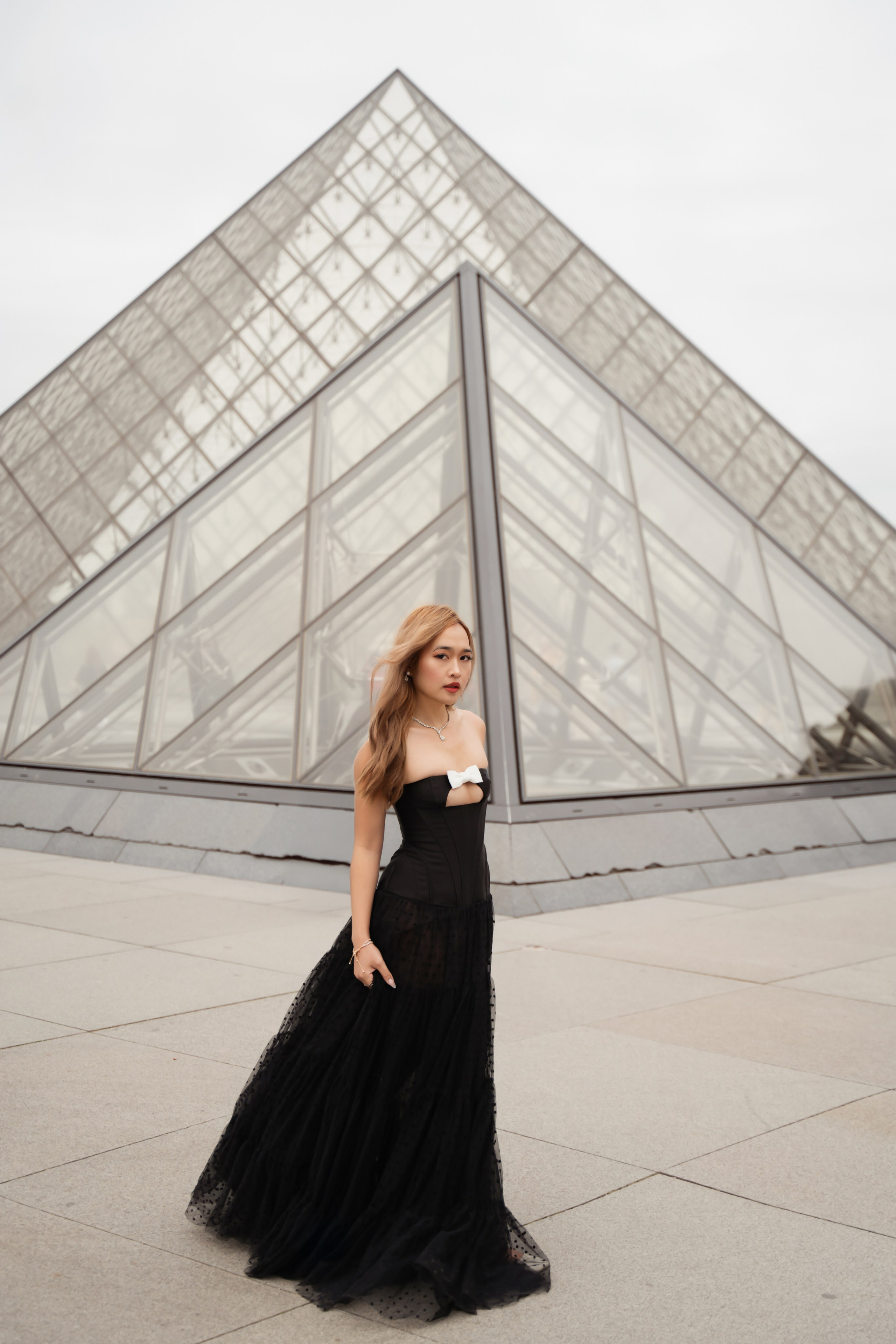 Natalie (2.5 hours). Photographer in Paris|Solo and groups, portraits & content, couples photo-shoot in Paris at the best locations
