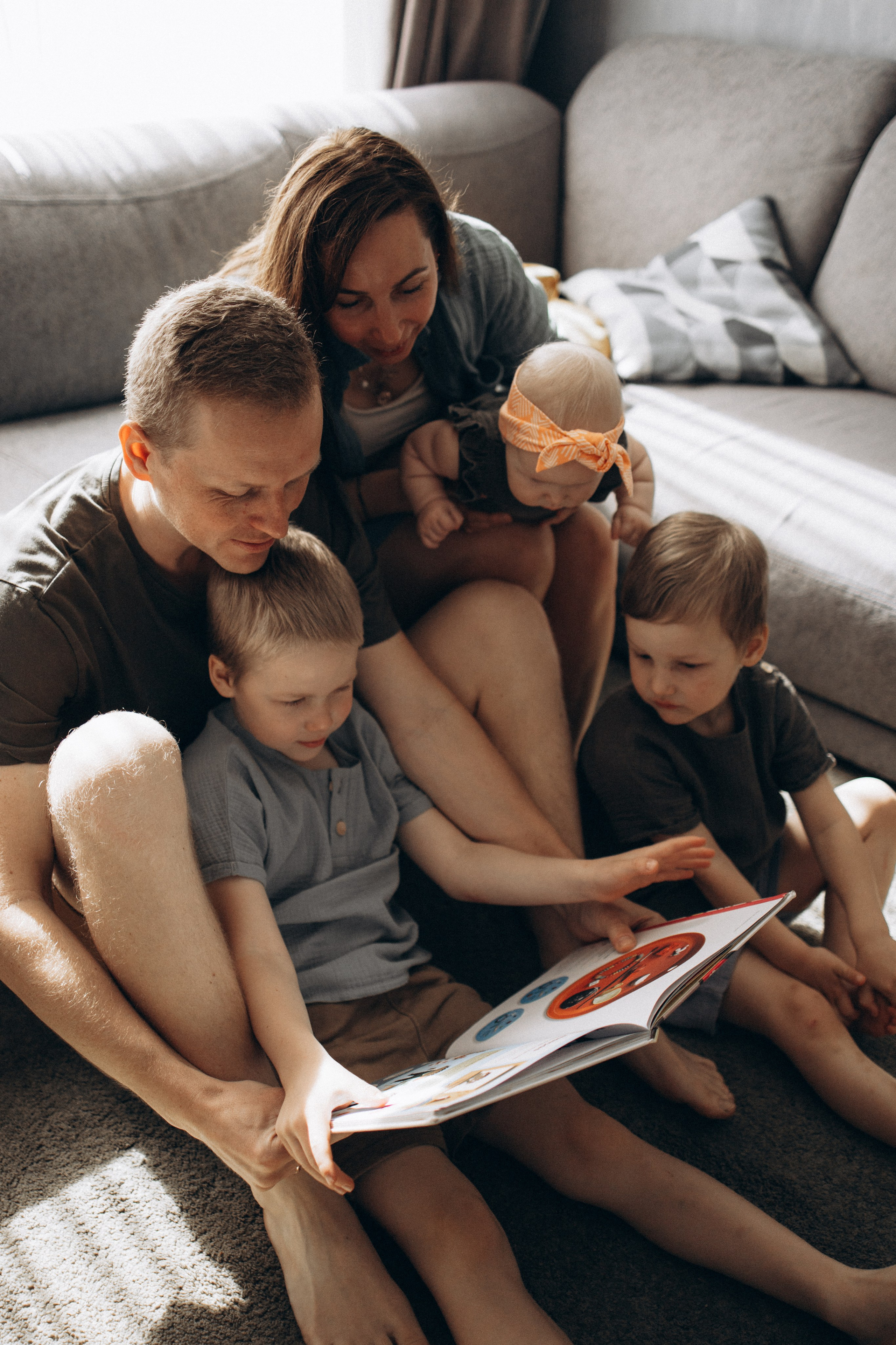 MONTAS ģimene. GALVENĀ