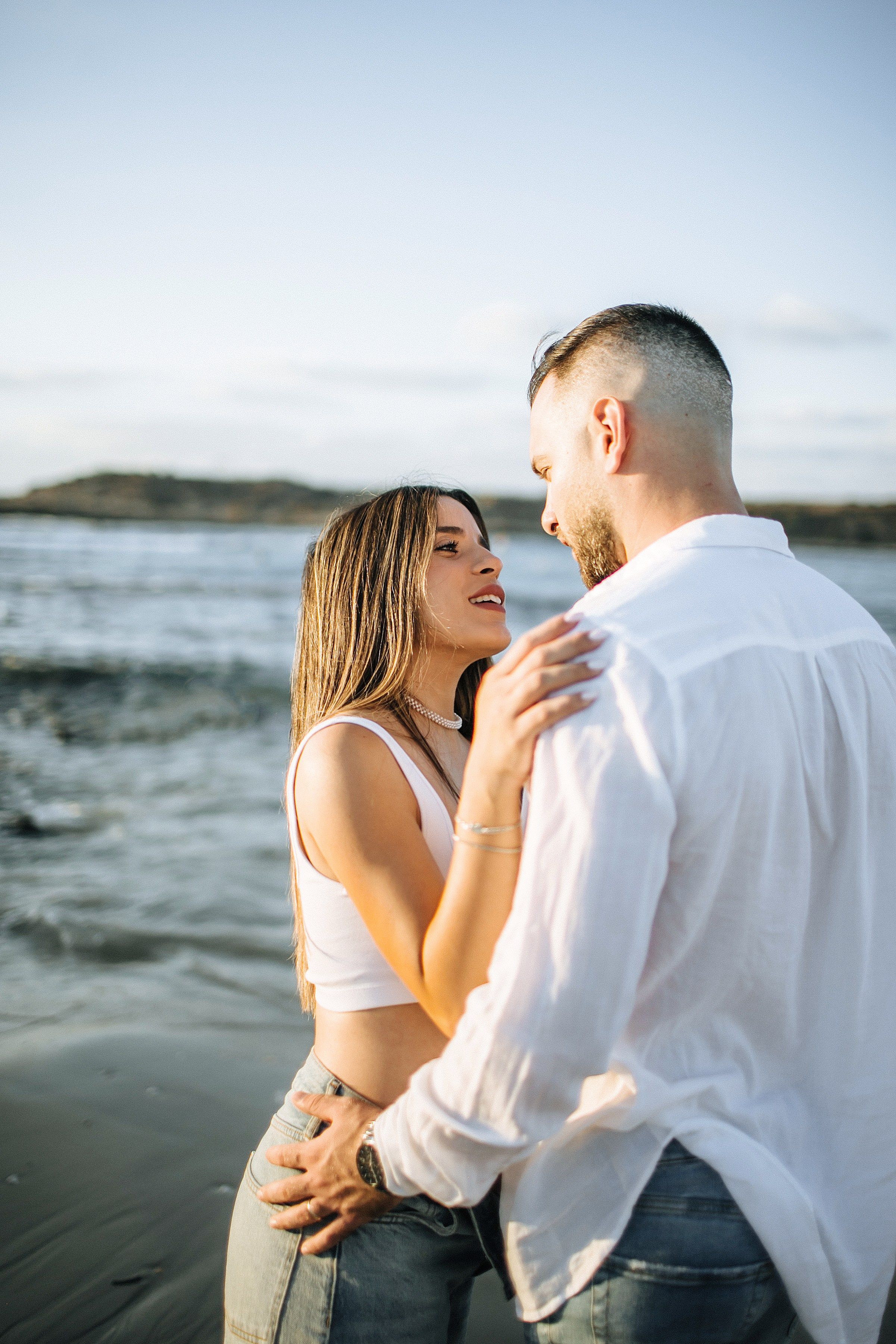 Yael & Gal Nahsholim beach. Family photographer in Israel