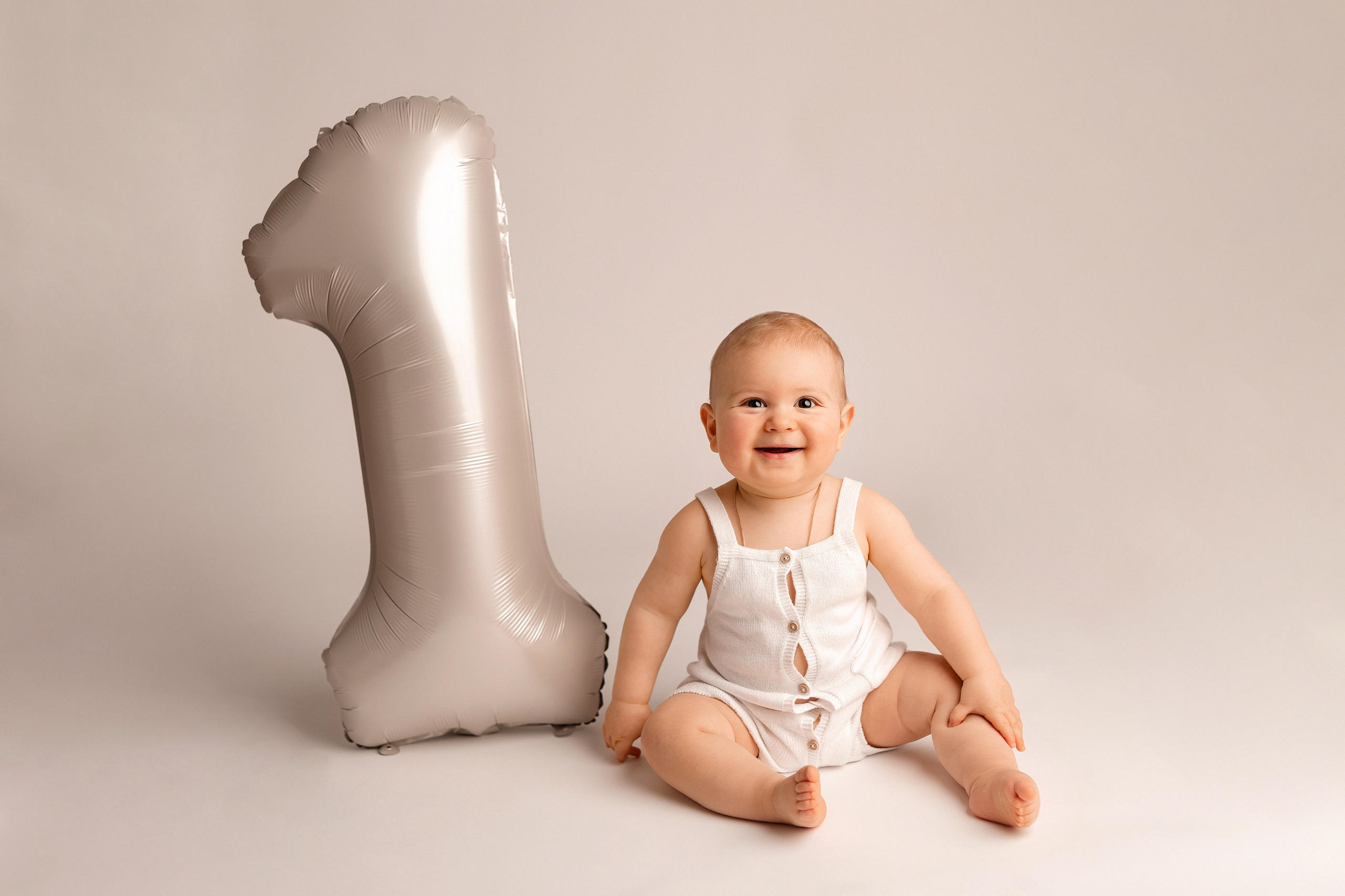 Cakesmash. NEUGEBORENEN und BABY Fotografin in WIEN und Umgebung