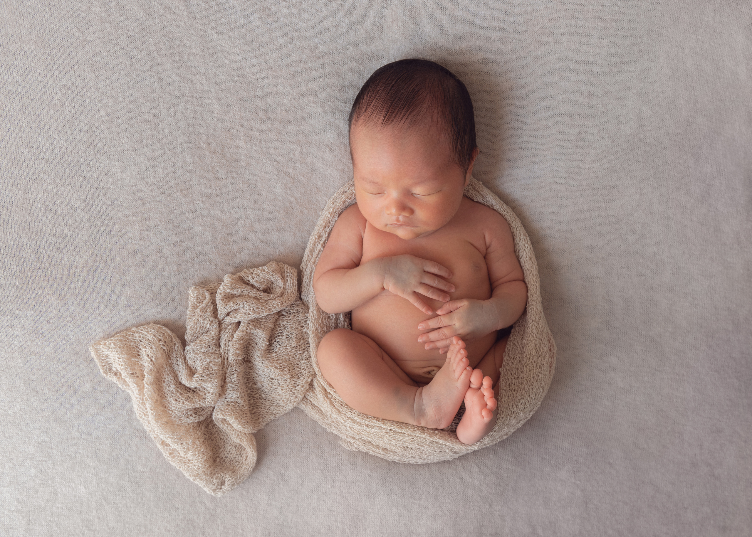 ギャラリー. 出張撮影　新生児ファインアート写真