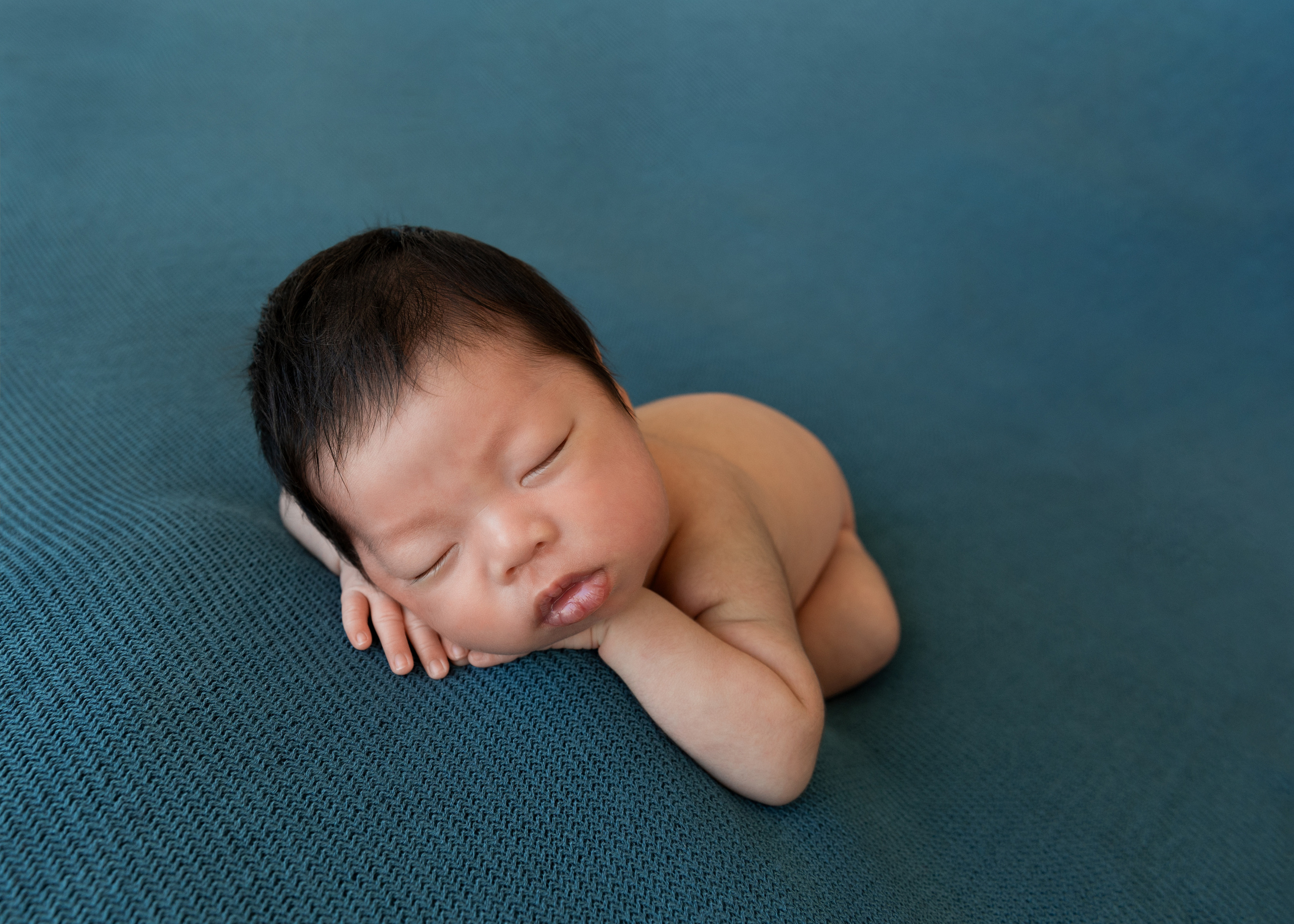 ギャラリー. 出張撮影　新生児ファインアート写真