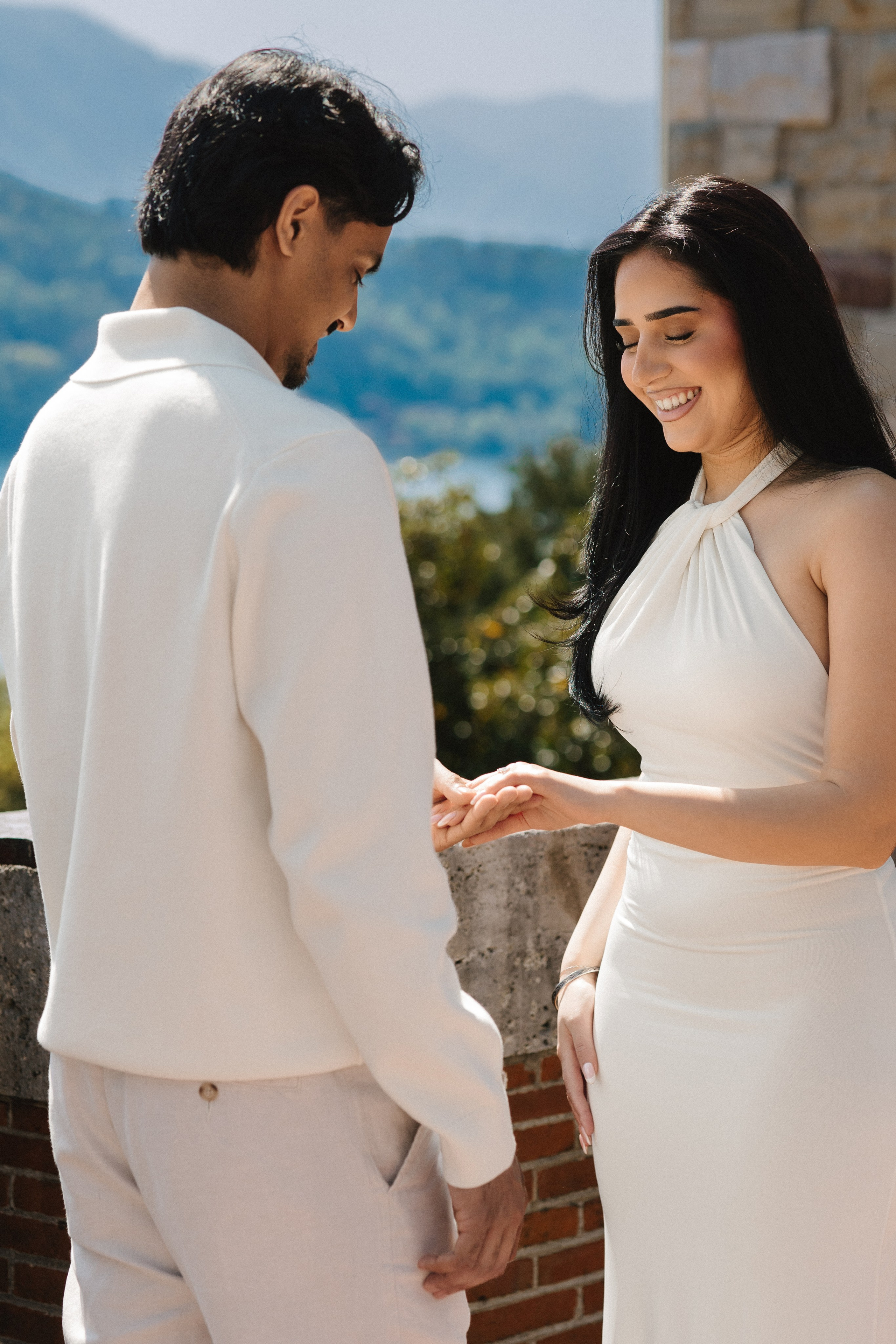 Vish & Kajal. Wedding photographer in Italy