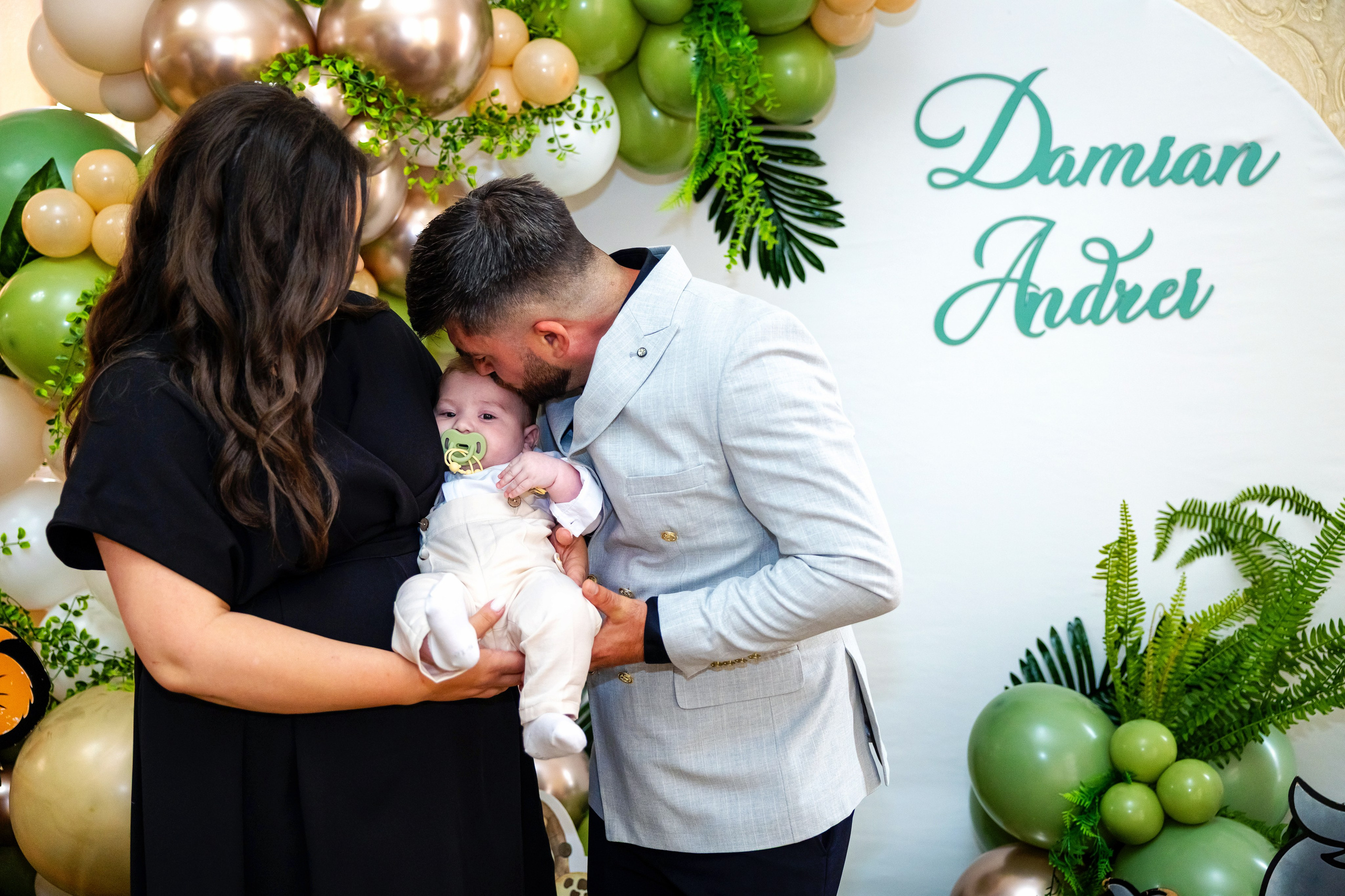 Andrei Damian. Moments By Gub