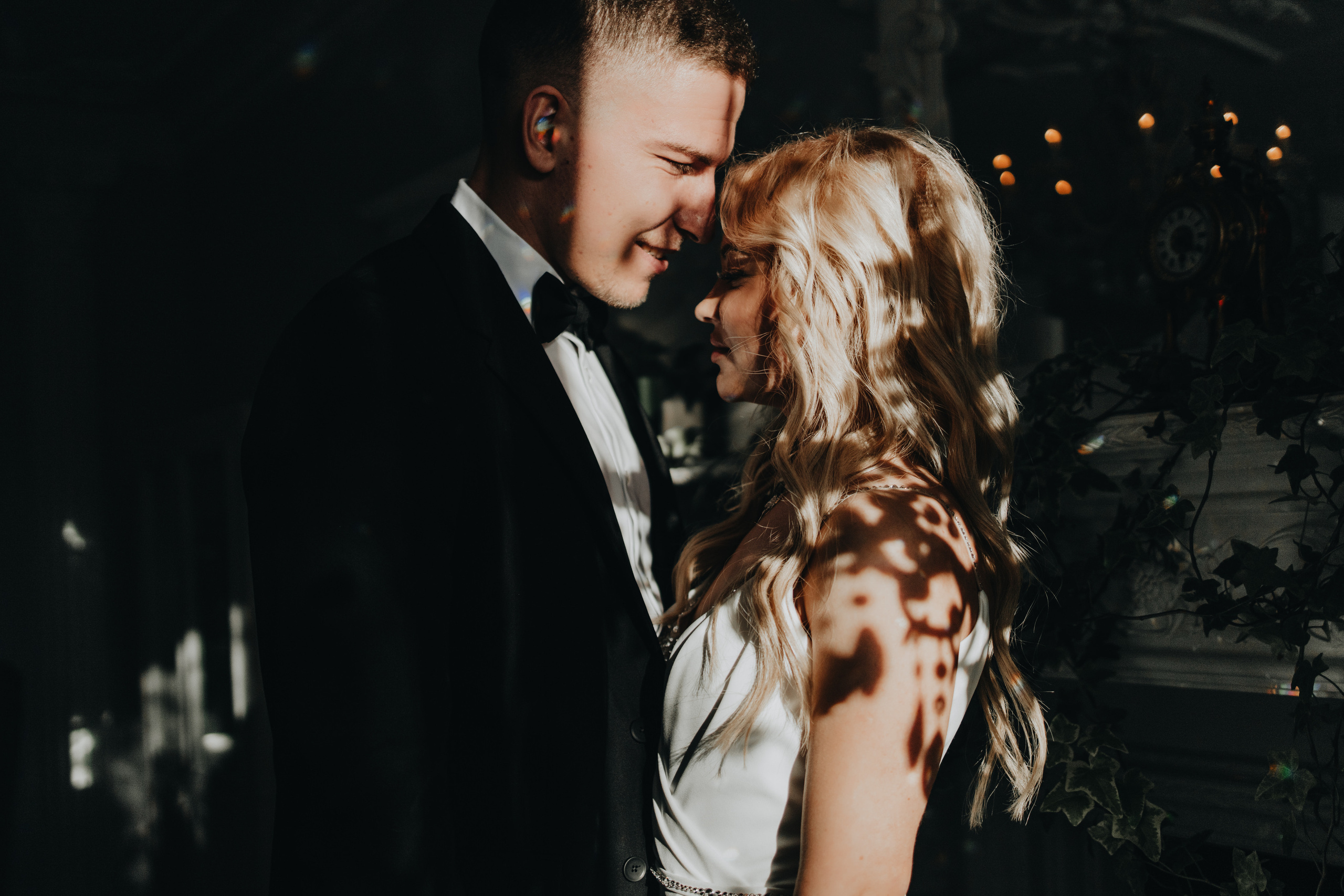 Christmas Wedding Photography in Portland, Seattle, Bend & Oregon Coast | Georgy Shishkin. Capturing Love in the Heart of the Pacific Northwes
