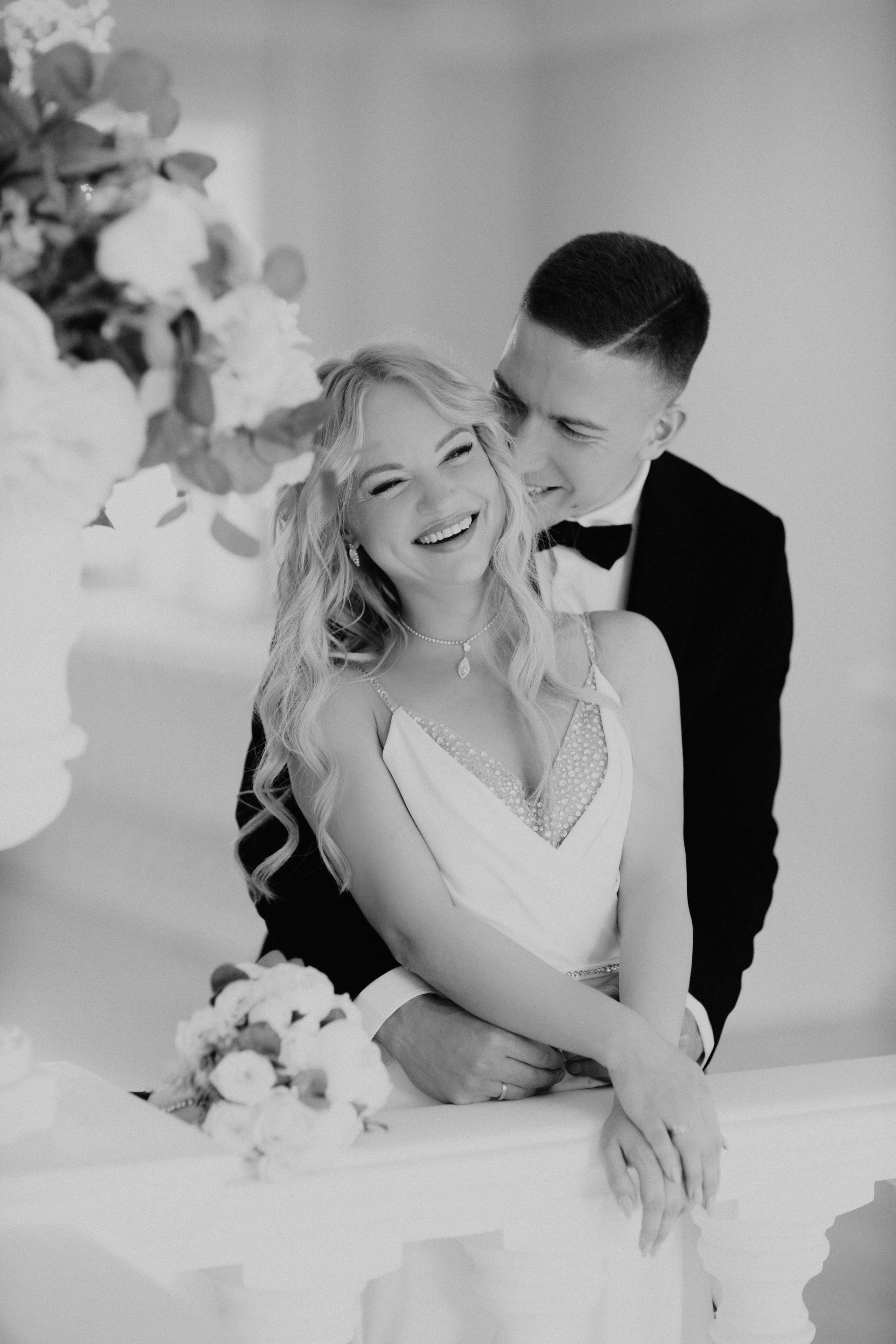 Christmas Wedding Photography in Portland, Seattle, Bend & Oregon Coast | Georgy Shishkin. Capturing Love in the Heart of the Pacific Northwes