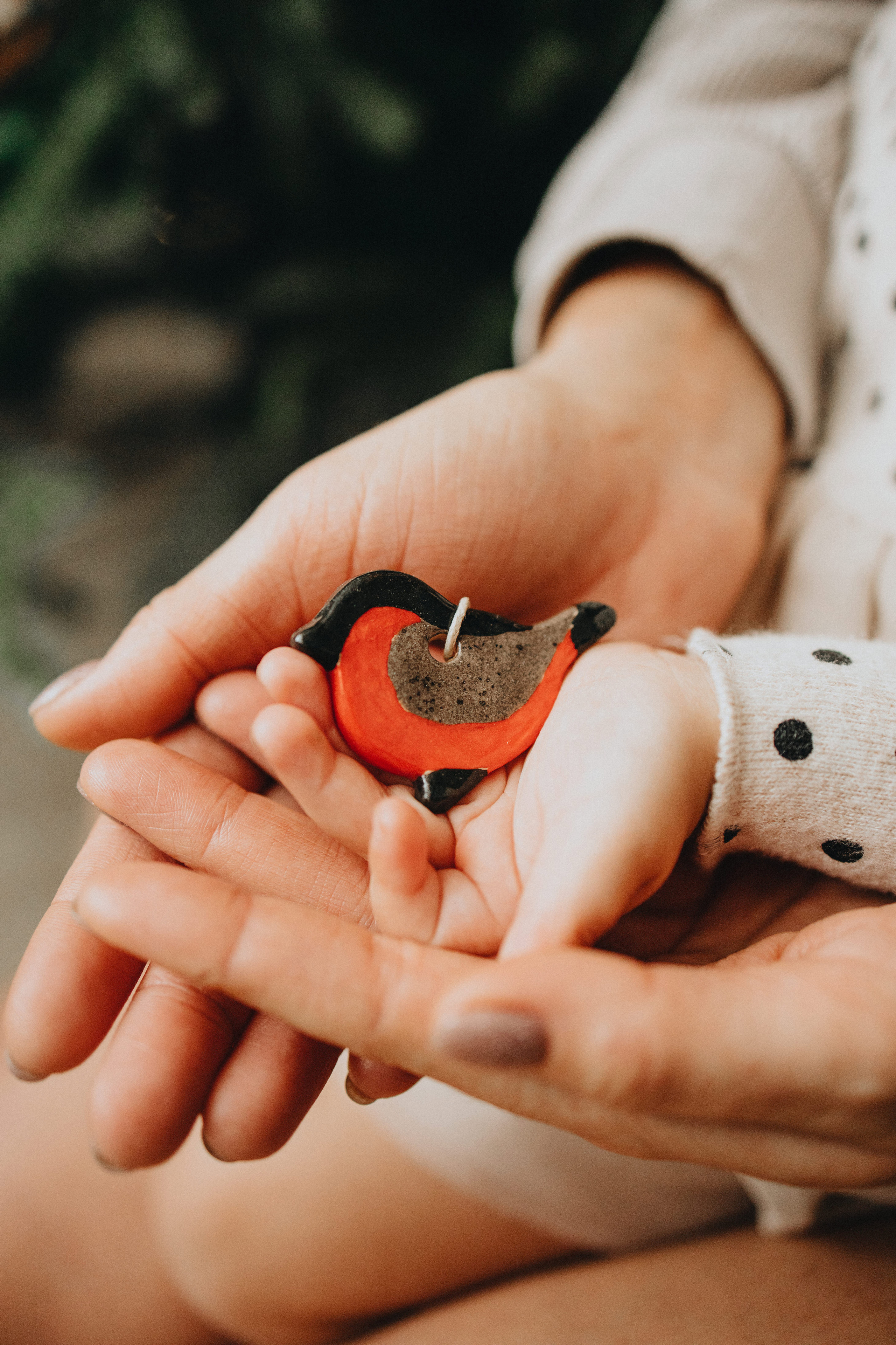 Family Christmas Photography in Portland, Seattle, Bend & Oregon Coast | Holiday Home Photoshoots | Georgy Shishkin. Capturing Love in the Heart of the Pacific Northwes