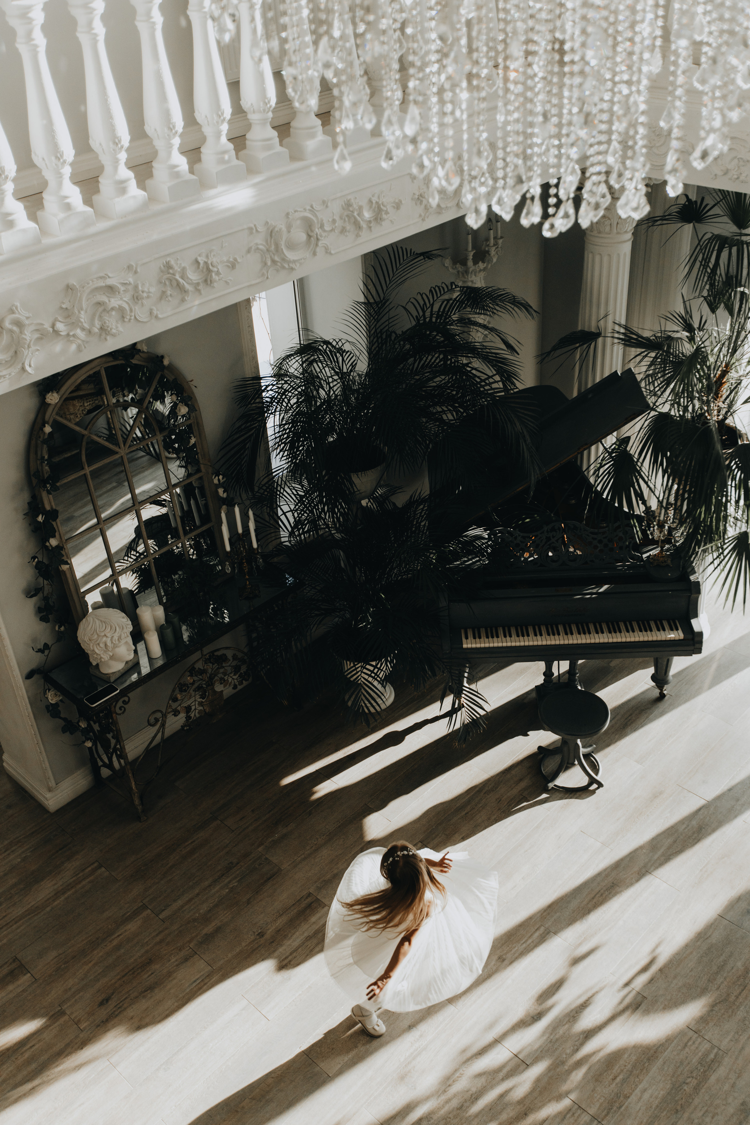 Christmas Wedding Photography in Portland, Seattle, Bend & Oregon Coast | Georgy Shishkin. Capturing Love in the Heart of the Pacific Northwes