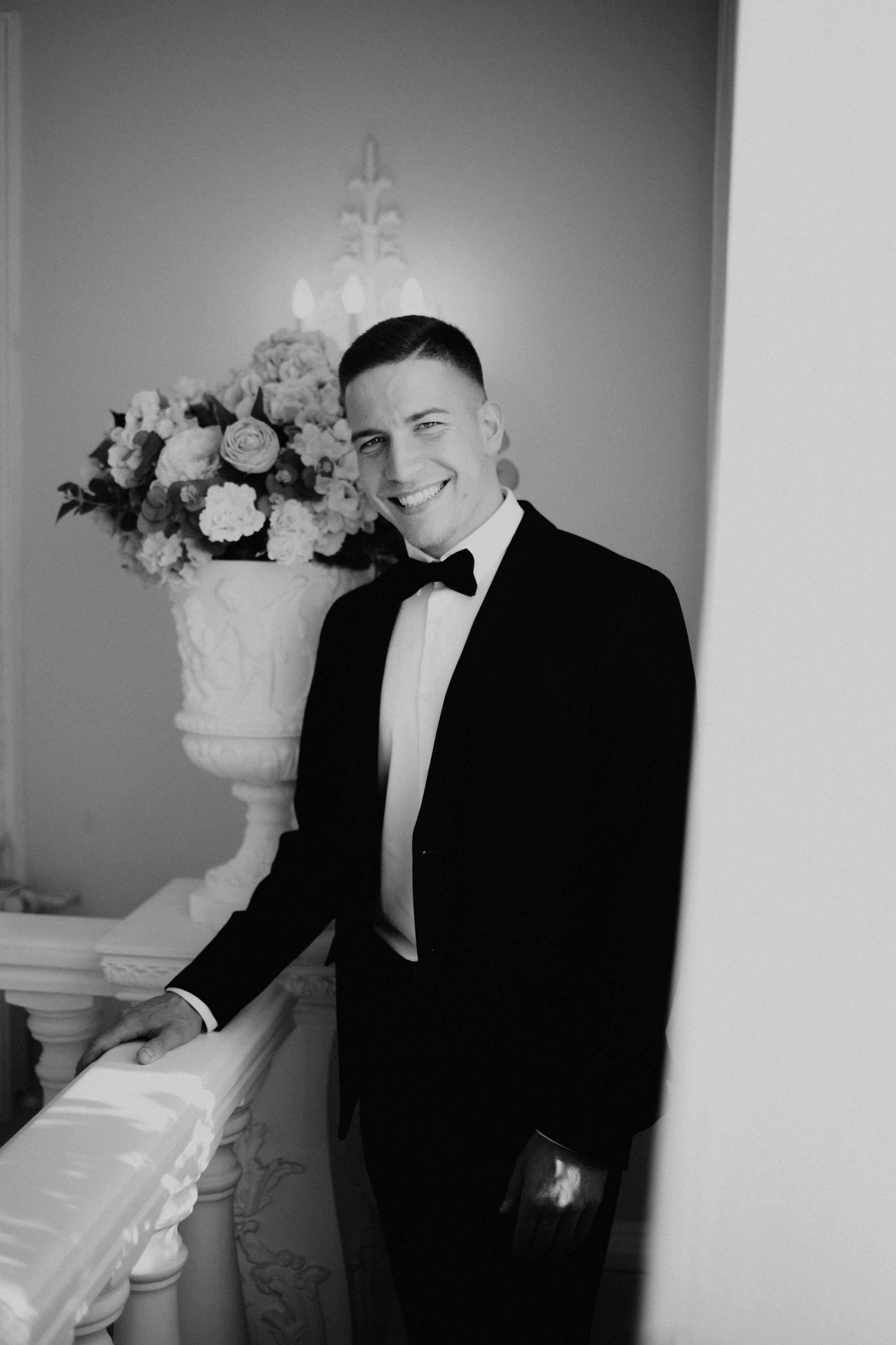 Christmas Wedding Photography in Portland, Seattle, Bend & Oregon Coast | Georgy Shishkin. Capturing Love in the Heart of the Pacific Northwes