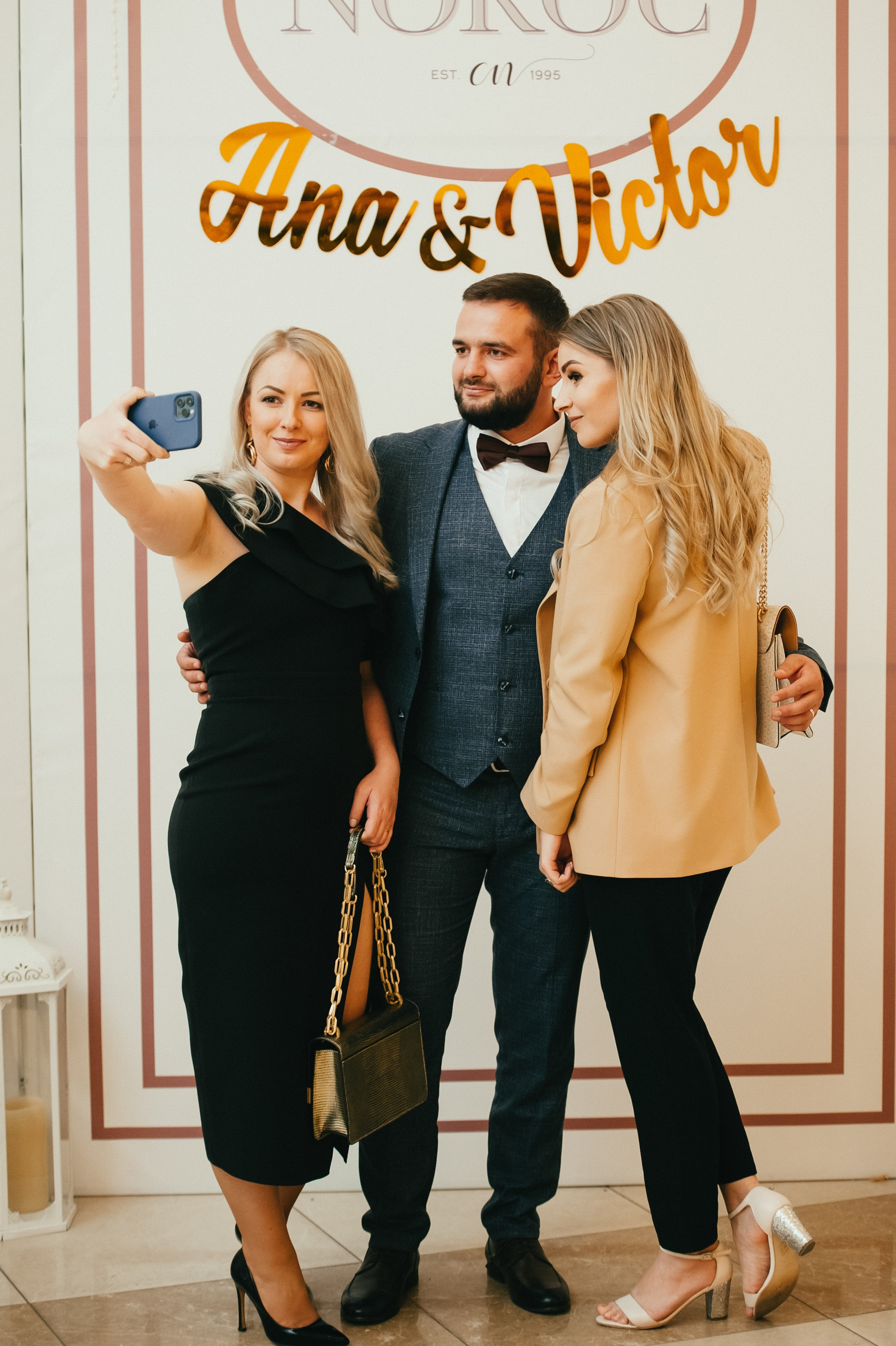 Ana & Victor. Fotograf de familie și evenimente