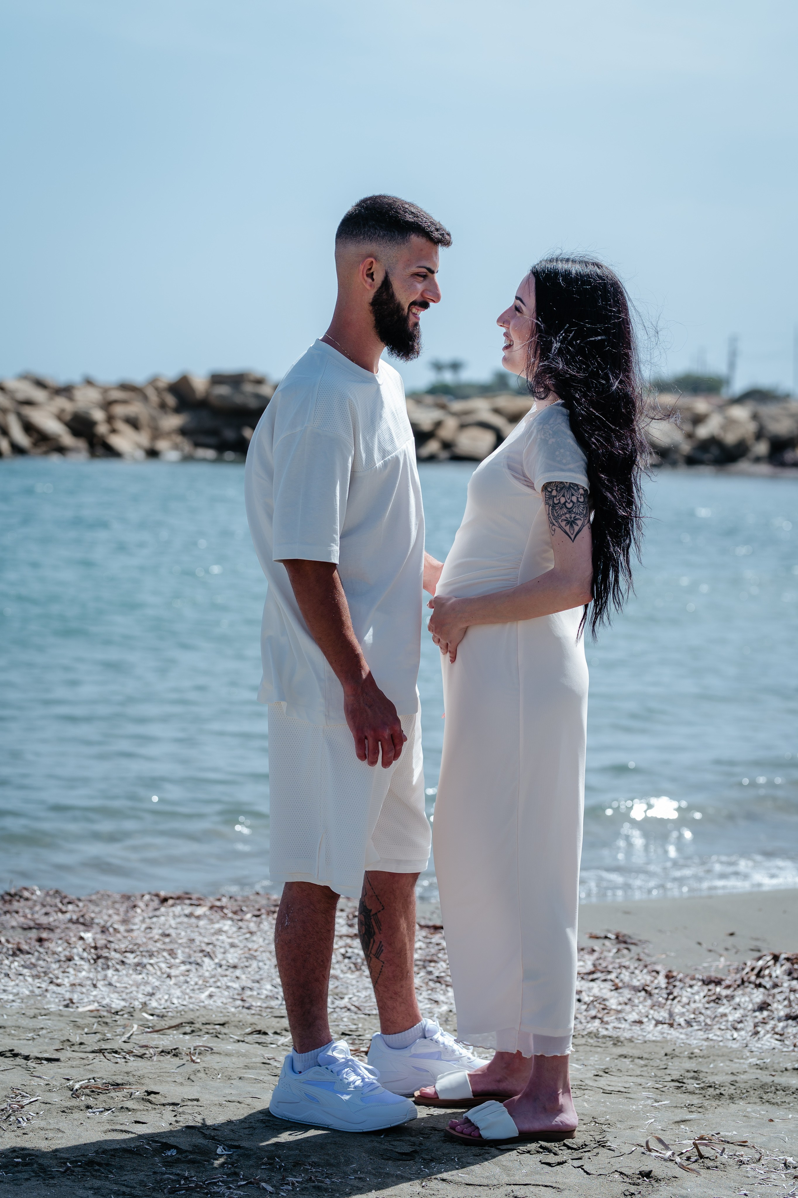 Maternity near the sea. AdrianOltean.wfolio.pro