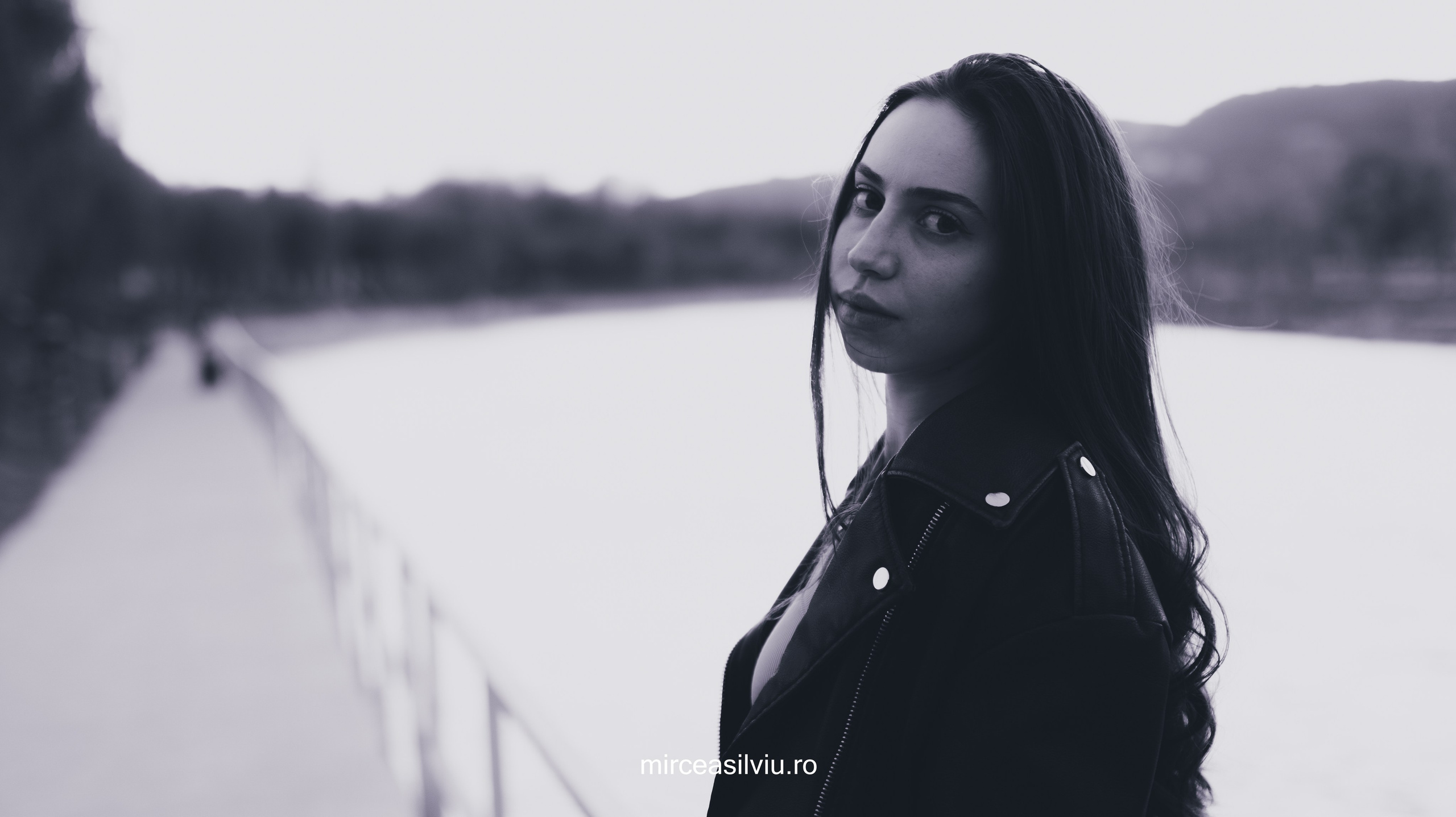Natalia. Fotograf de portrete și evenimente din Cluj-Napoca. Ședințe foto individuale, nunți, botezuri și aniversări în Cluj și județul Cluj