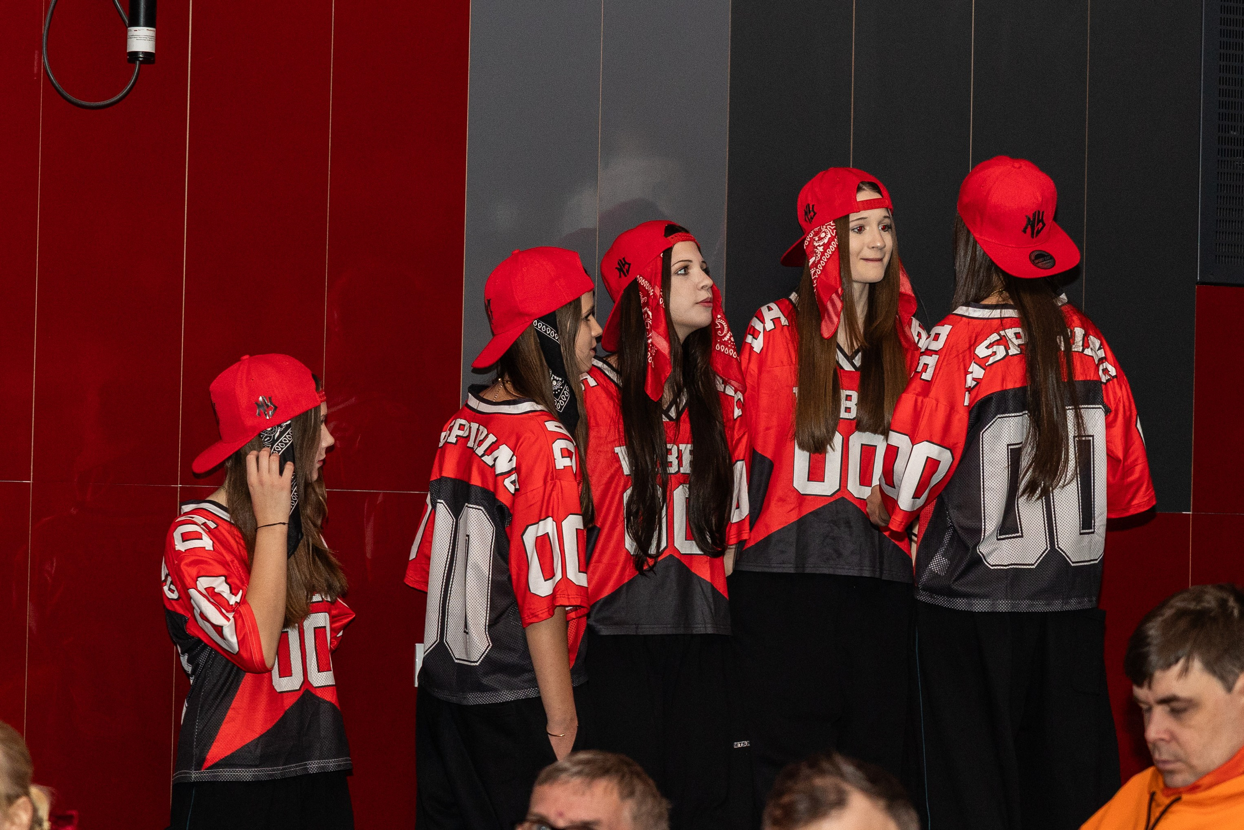 LEO DANCE SHOW WINTER 2025. Семейный и детский фотограф в Варшаве Мила Бобровская