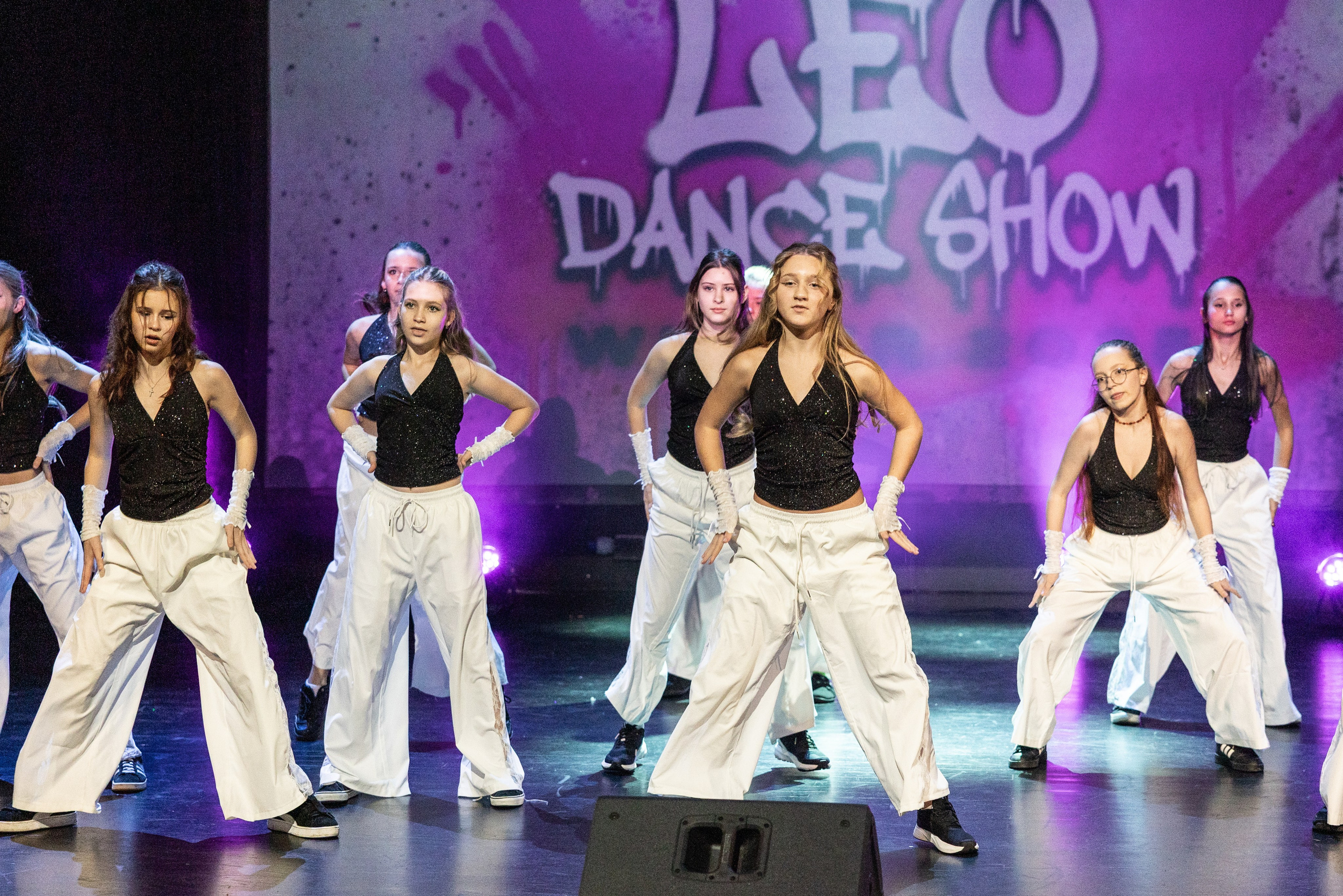 LEO DANCE SHOW WINTER 2025. Семейный и детский фотограф в Варшаве Мила Бобровская