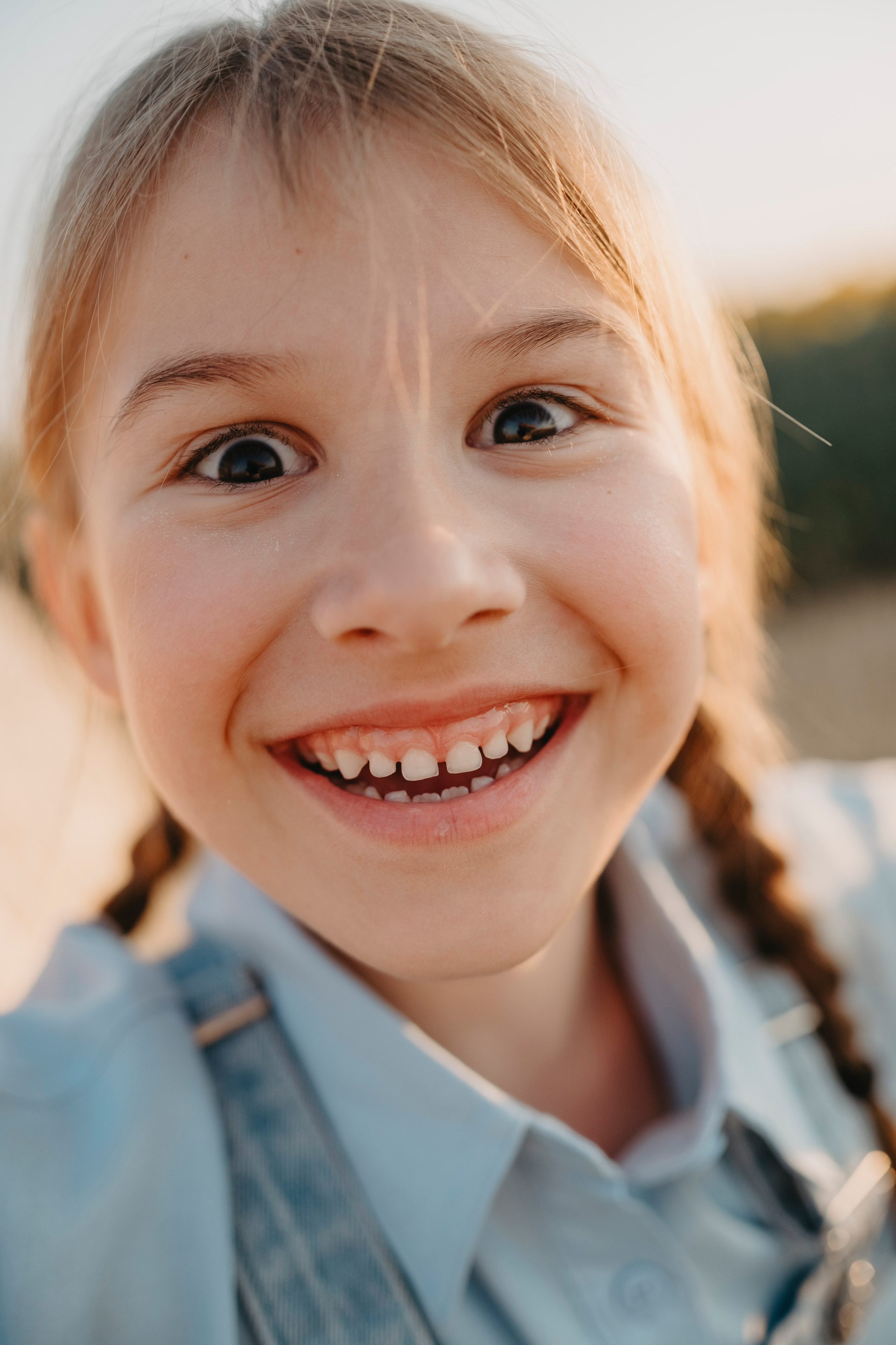 Letnje fotografisanje u polju suncokreta i sena. Deciji i porodicni fotograf u Beogradu Oksana Skendzic