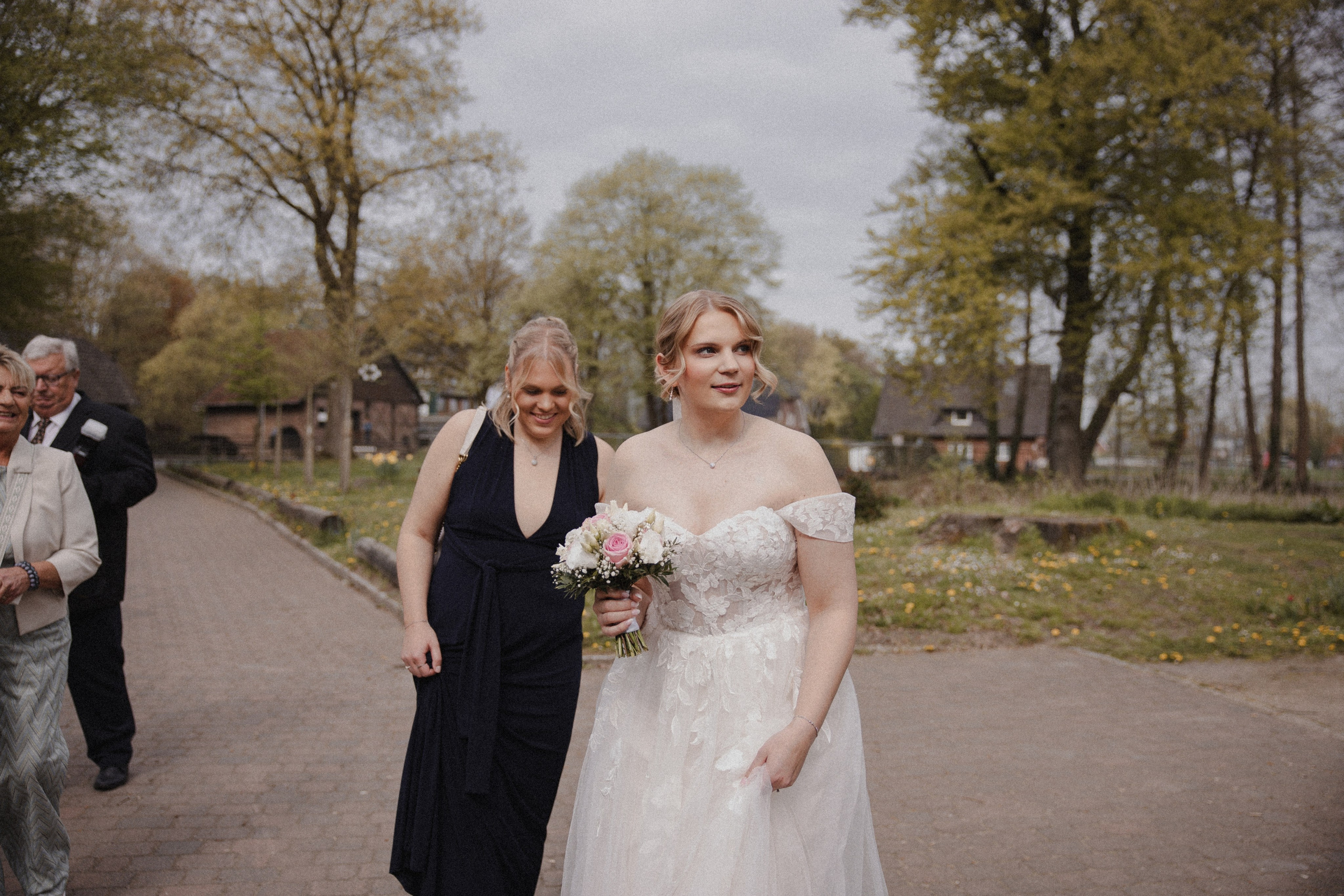Lorena & Jan l Schloss Sythen. Hochzeitsfotografin Bochum | Halyna Reiche Fotografie NRW