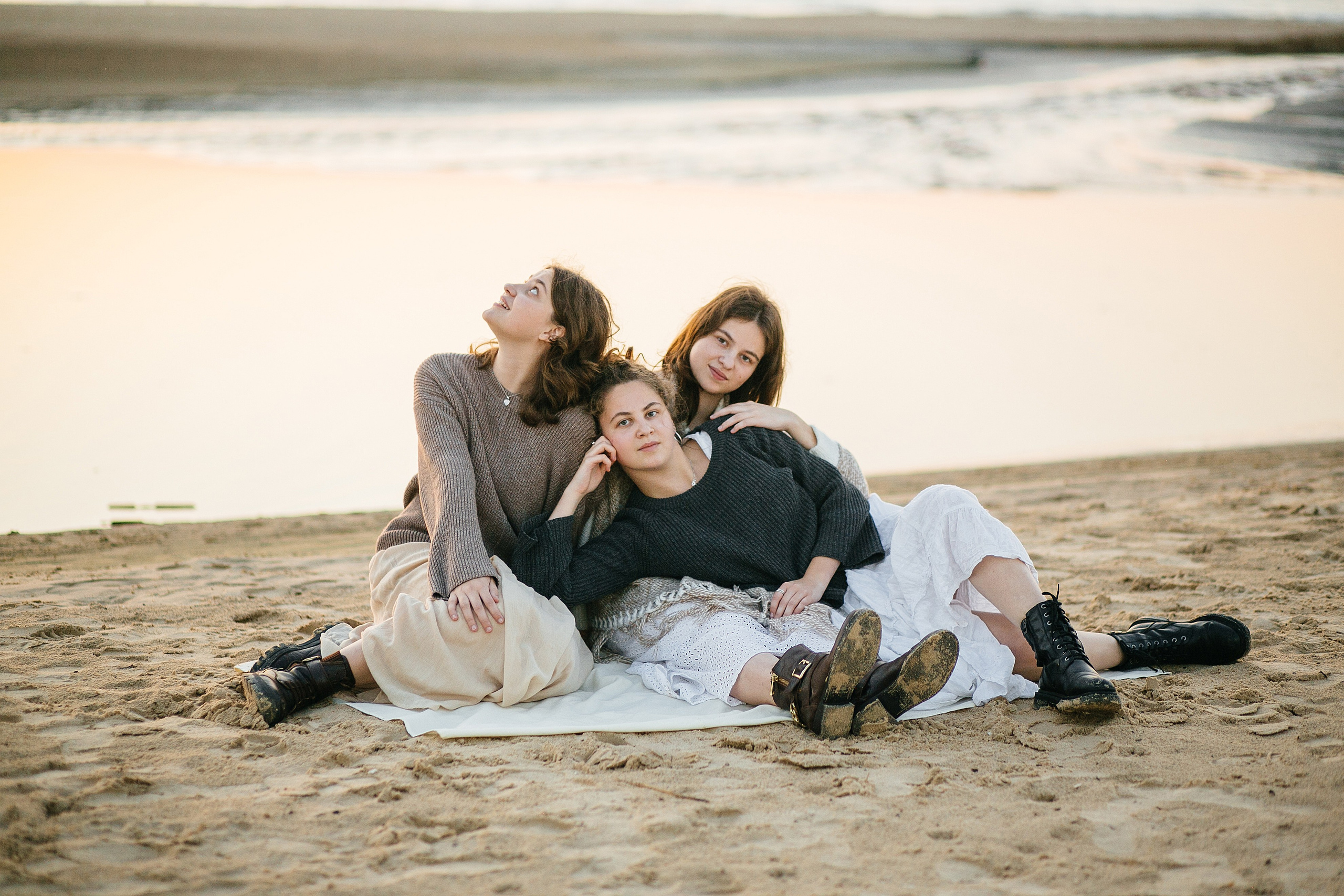 3 sisters Netanya. Family photographer in Israel