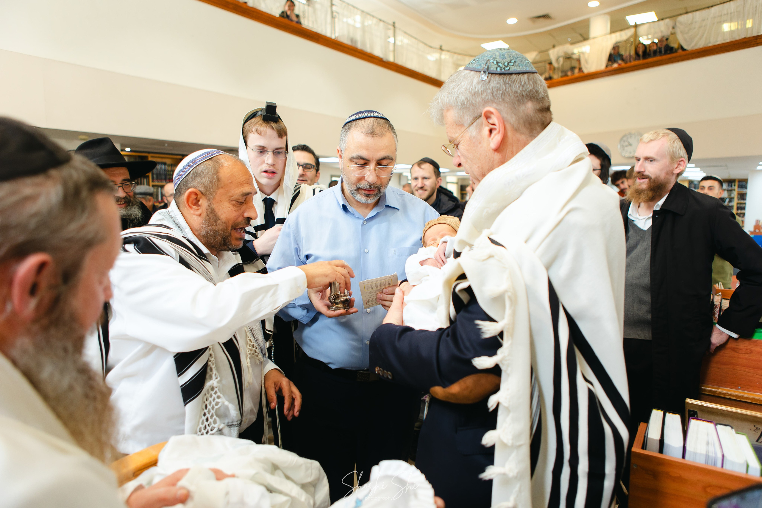 BRIT TWINS. Https://shi-photo.com/