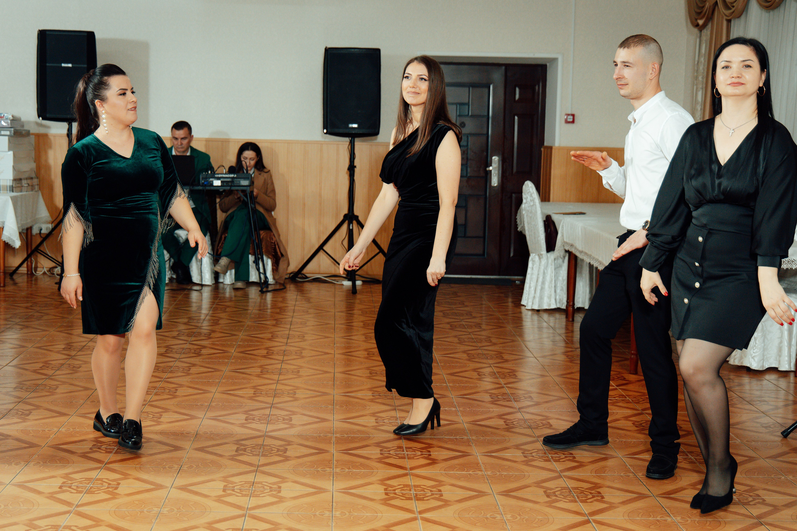 Cumetrie. Свадебный Фотограф, Детский и семейый Фотограф Молдова