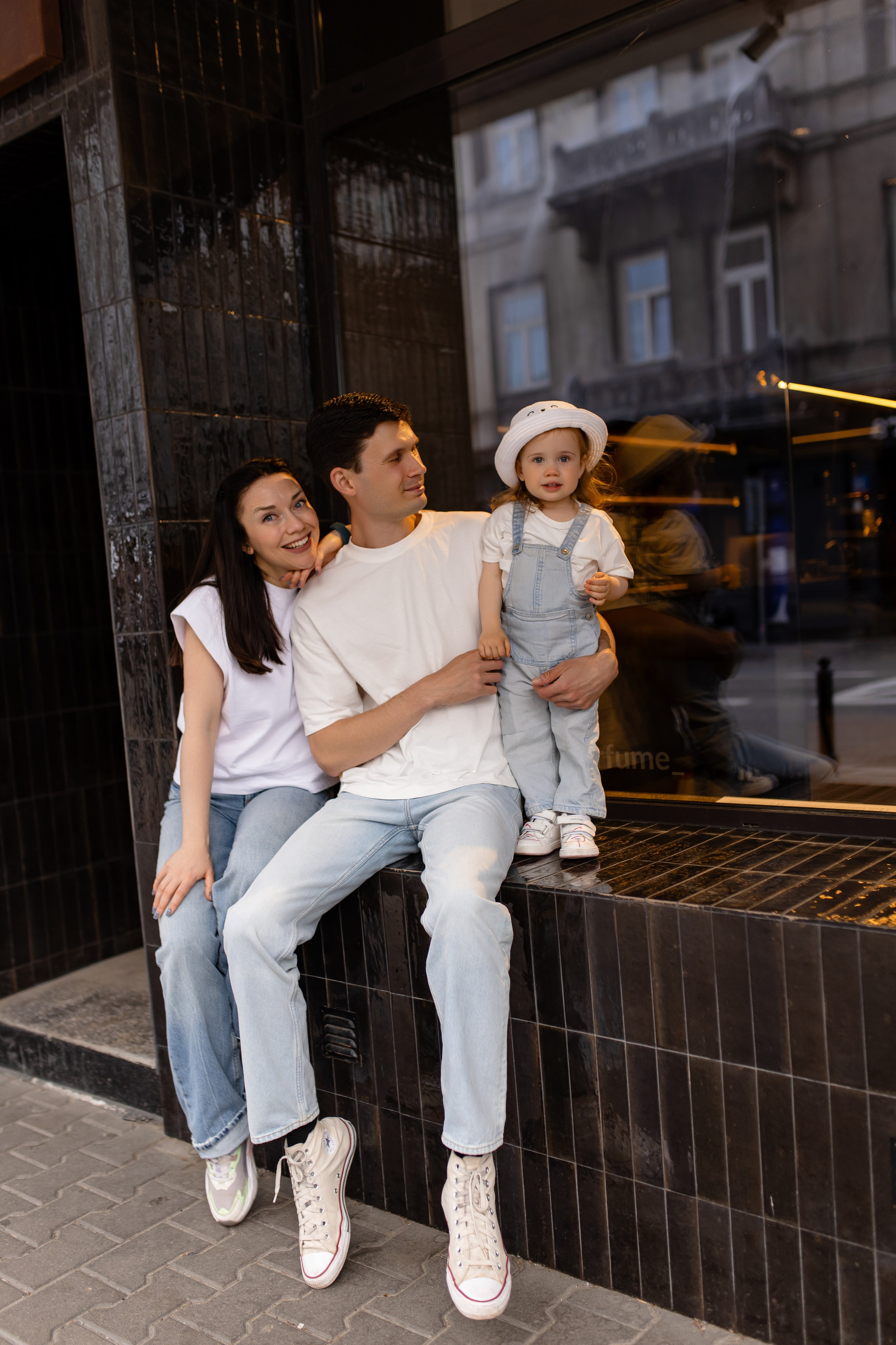 Денис+Настя+Єва. Весільний, сімейний фотограф Варшава