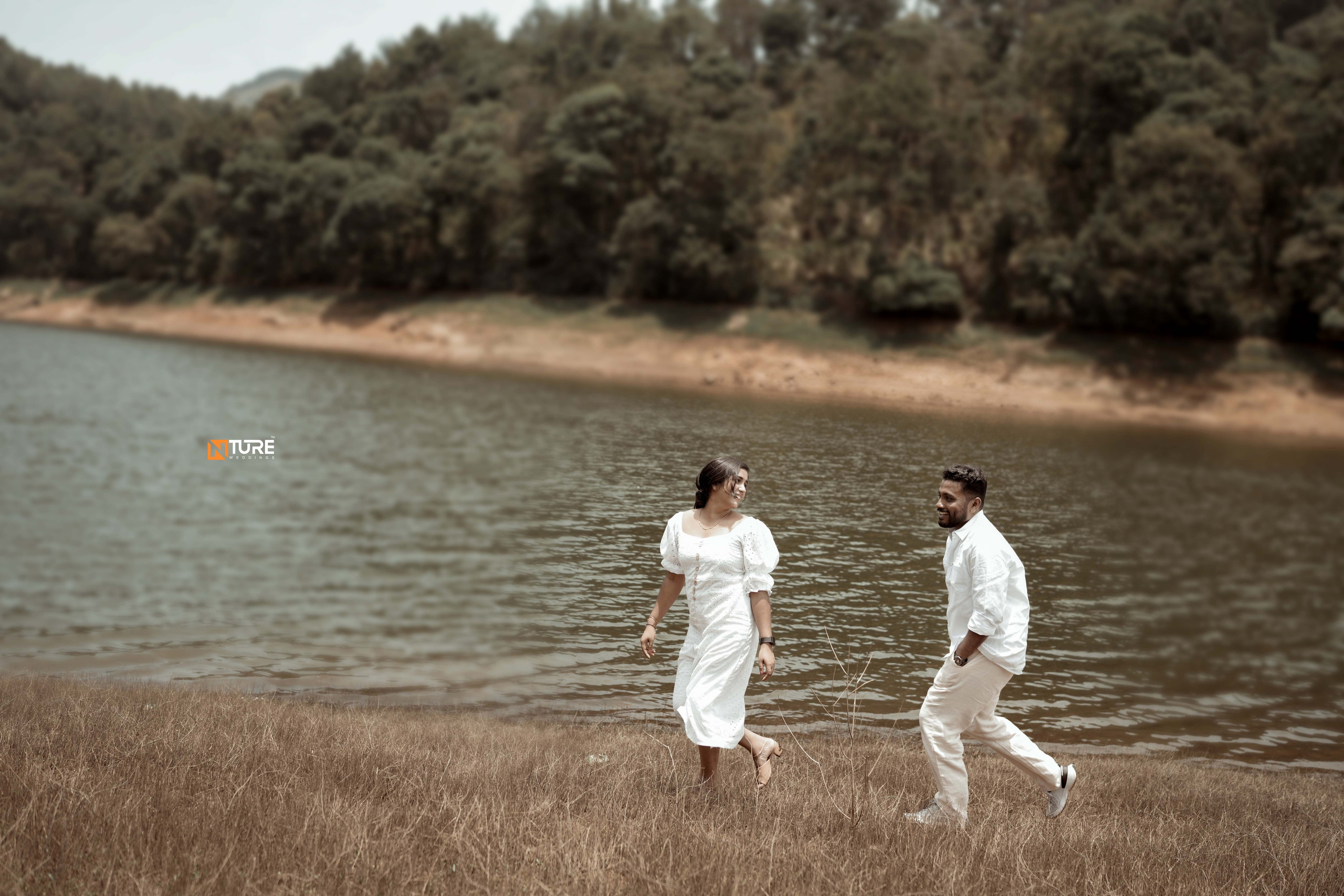 PHOTOS. NTURE WEDDING