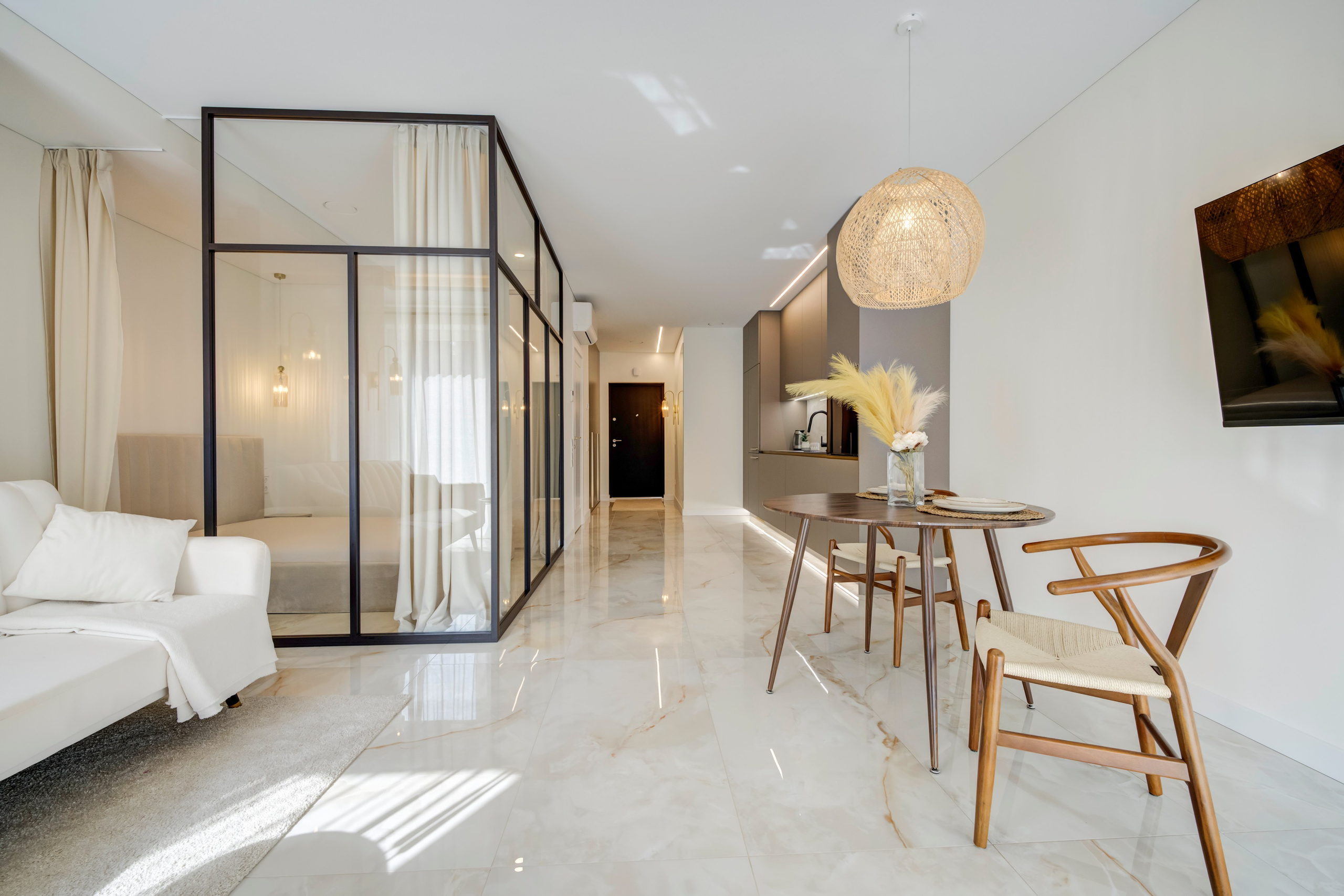 Eigulių g. 7 didelis 1 k. butas su pertvarą. Elina Sapiega fotografė Vilniuje