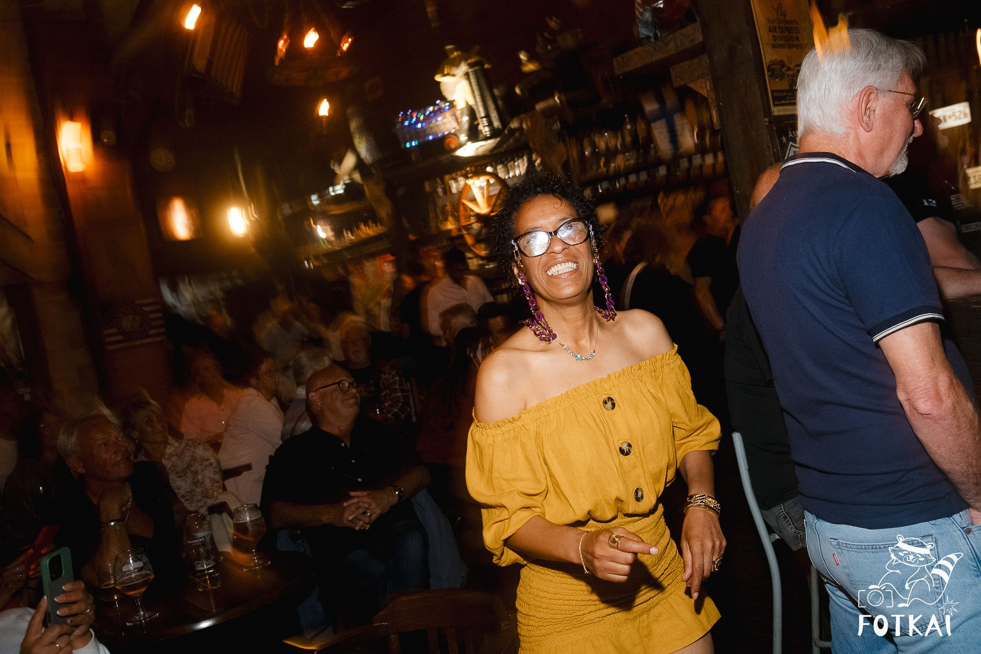 Dirty Picks — Concert Photos at El Paso Bar, Torrevieja, 2026 | FOTKAI