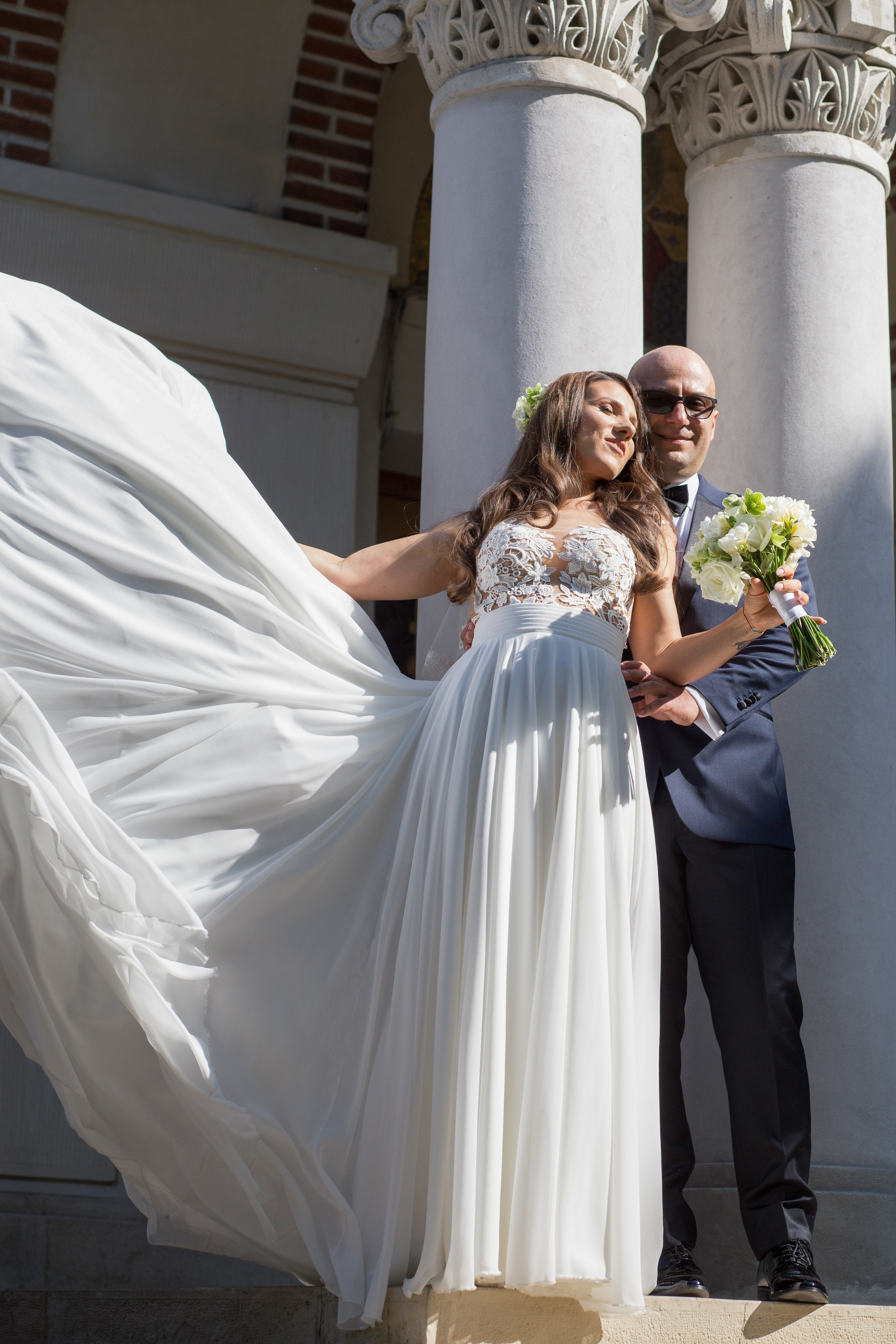 Photo session at the restaurant, wedding photos, Bucharest wedding photographer, wedding photos in the restaurant, bridal posing, customs, professional wedding photography, fashion photos.