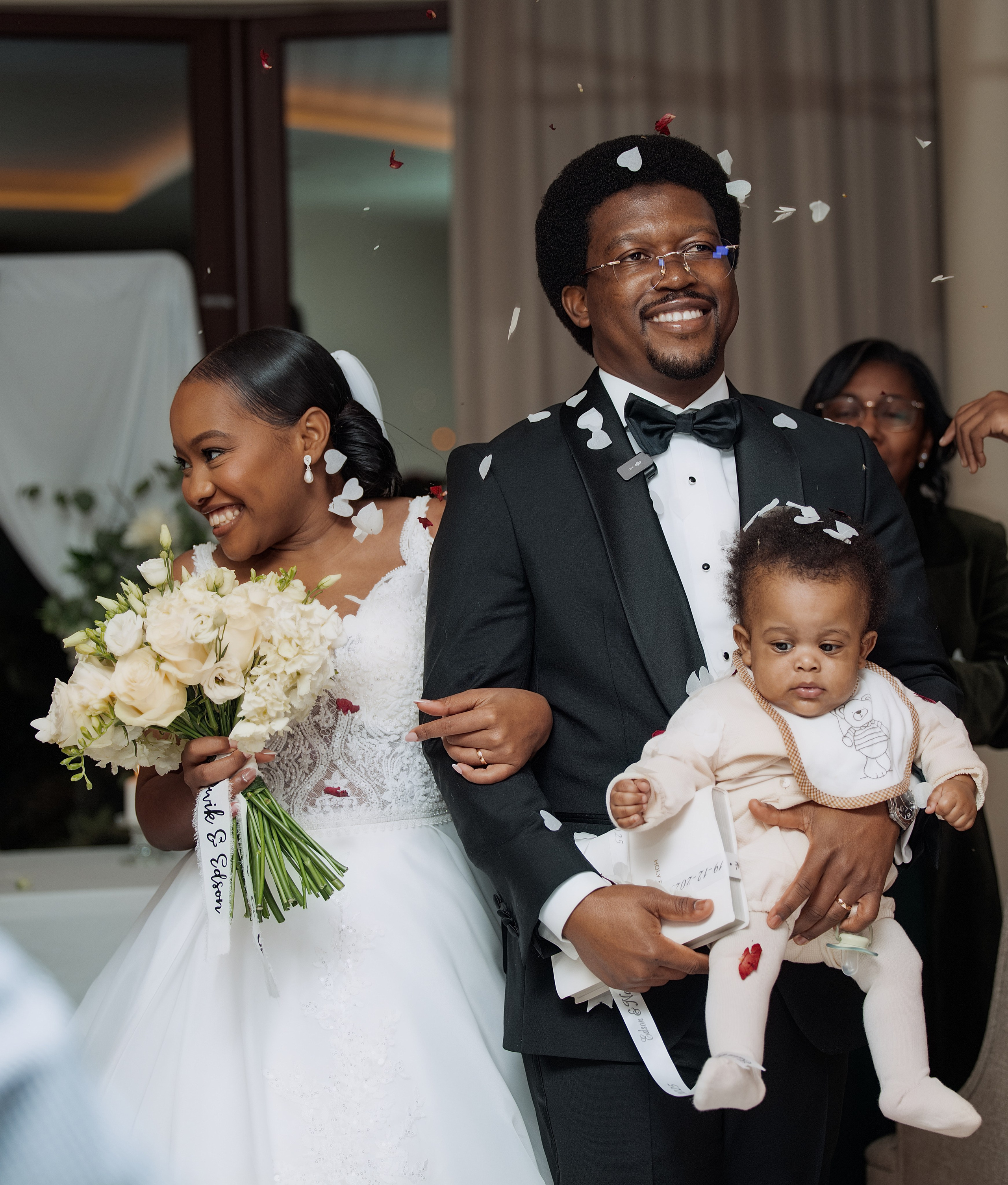 Nawik e Ethson. Fazemos o seu casamento ser lembrado por gerações